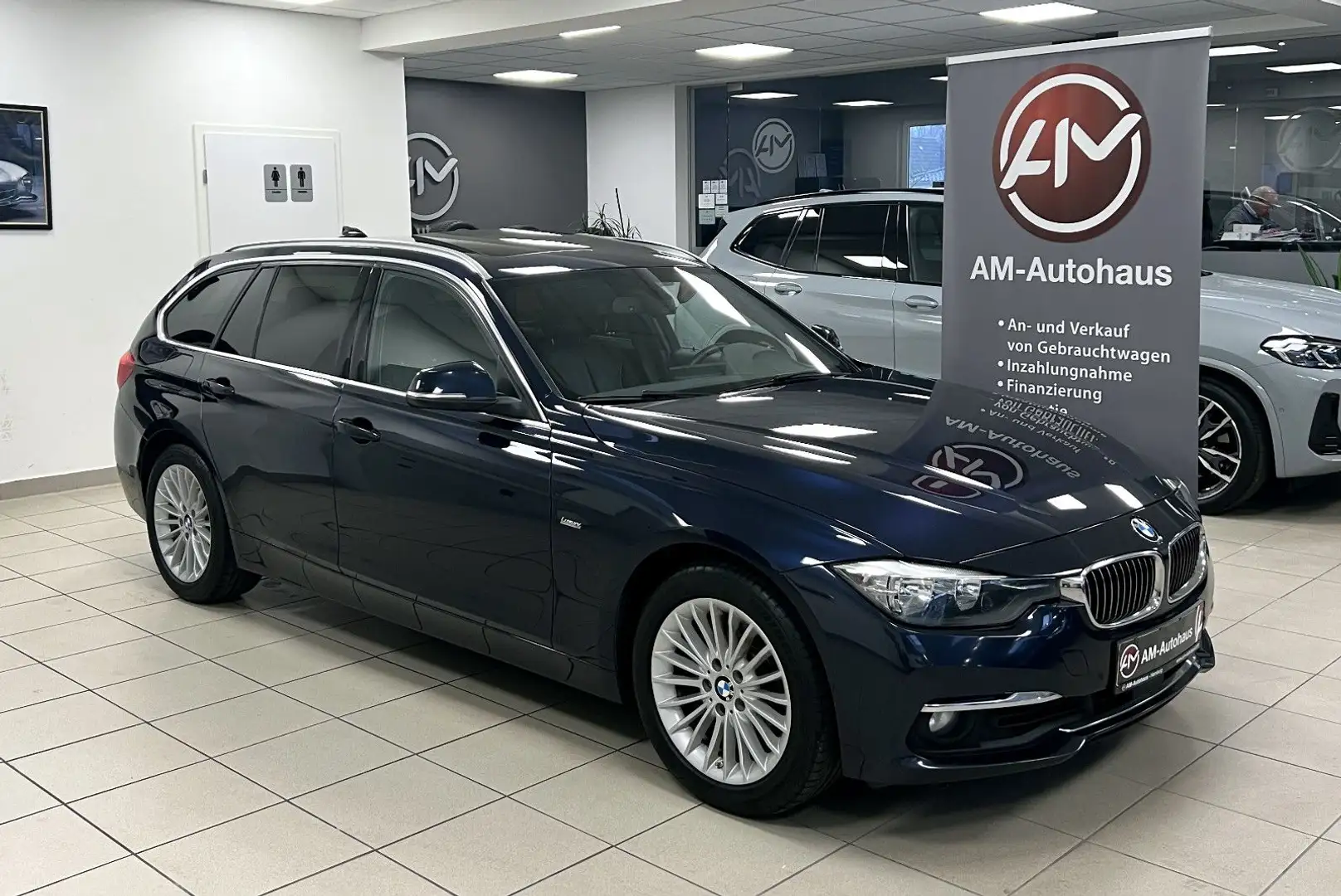 BMW 330 d xDrive Touring *Luxury Line*ACC*PanSD*2.Hd* Bleu - 1