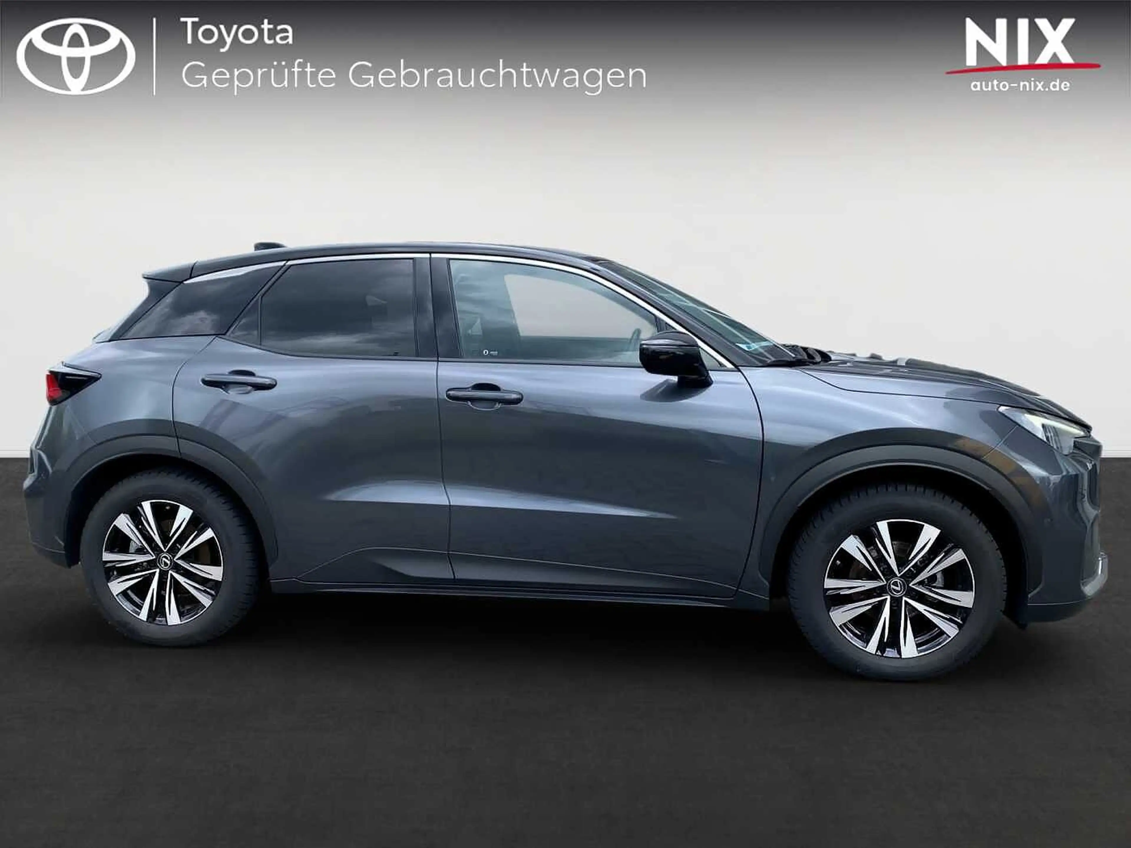 Lexus LBX 1.5 Hybrid 4X4 Cool LED LEDER KAMERA — photo 3