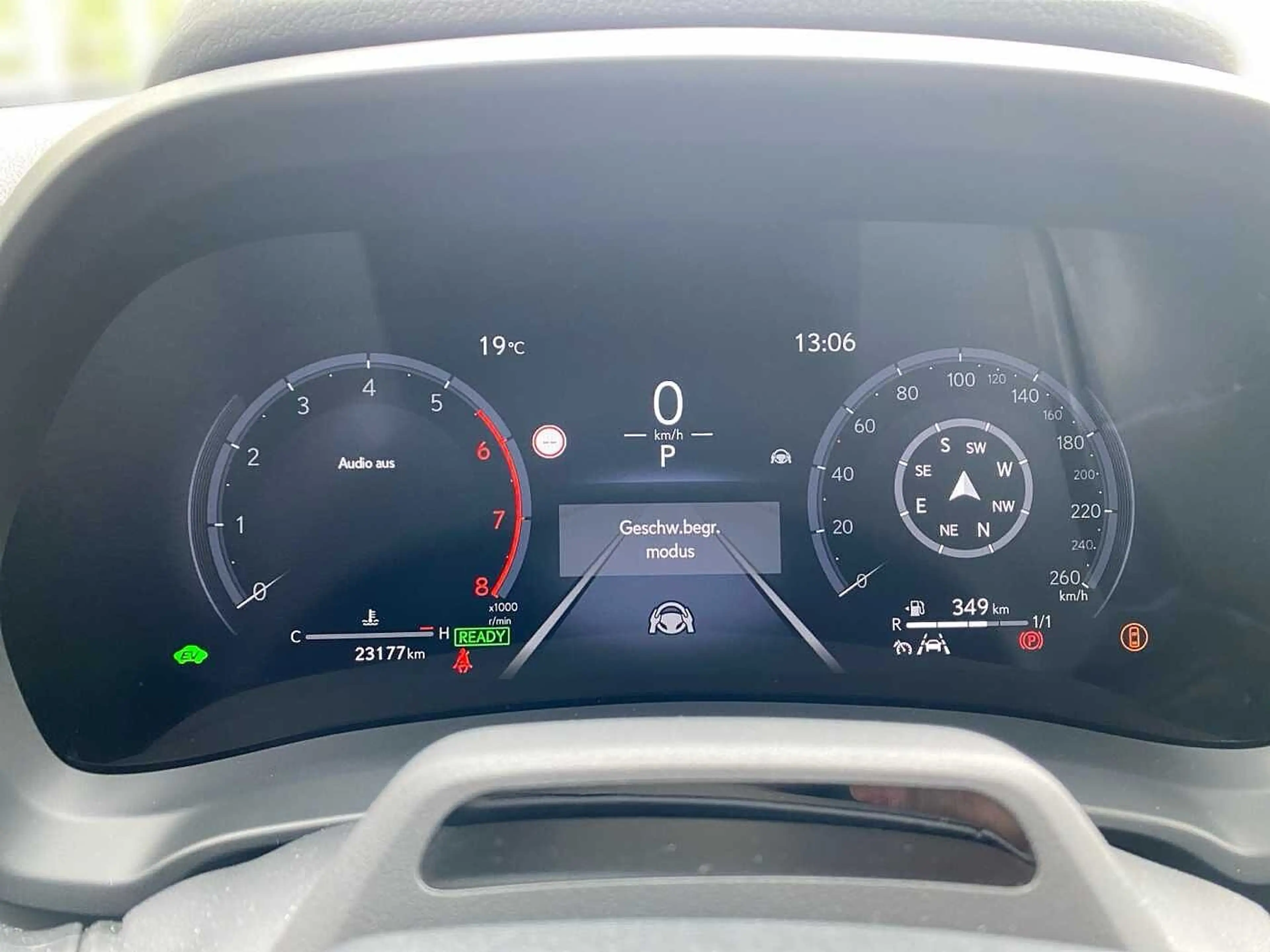 Lexus LBX 1.5 Hybrid 4X4 Cool LED LEDER KAMERA — photo 11