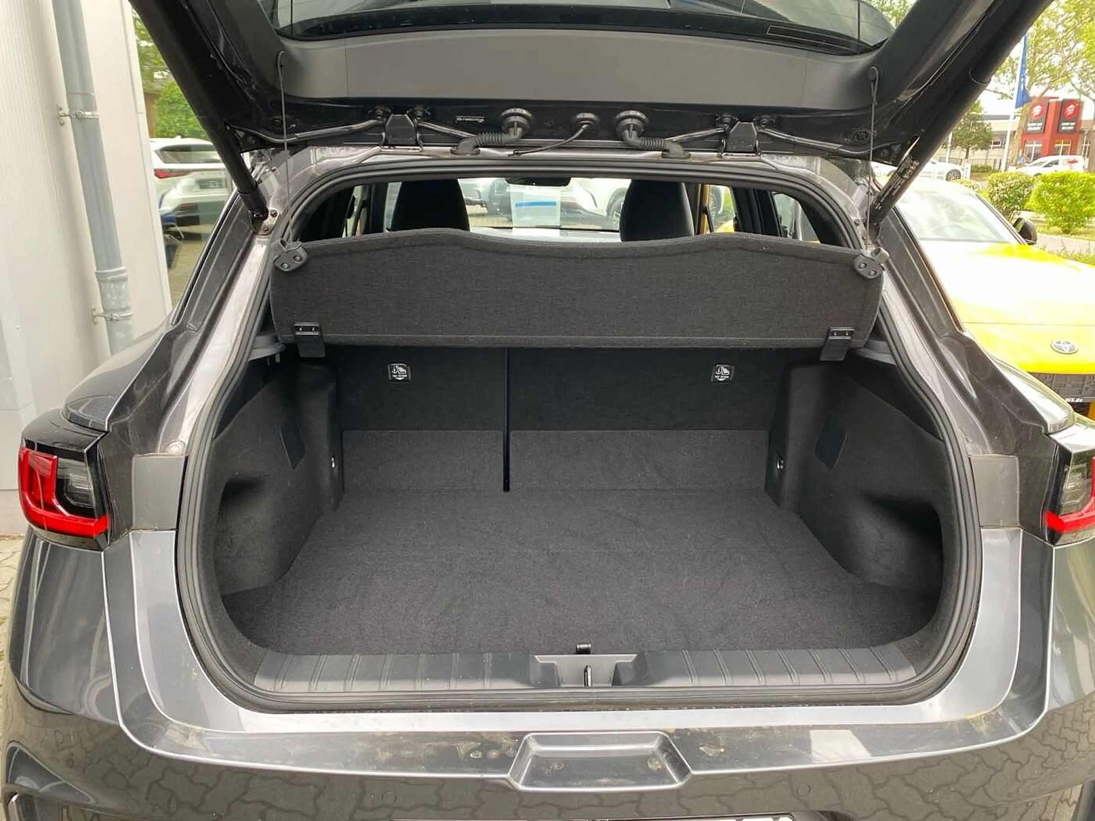 Lexus LBX 1.5 Hybrid 4X4 Cool LED LEDER KAMERA — photo 10