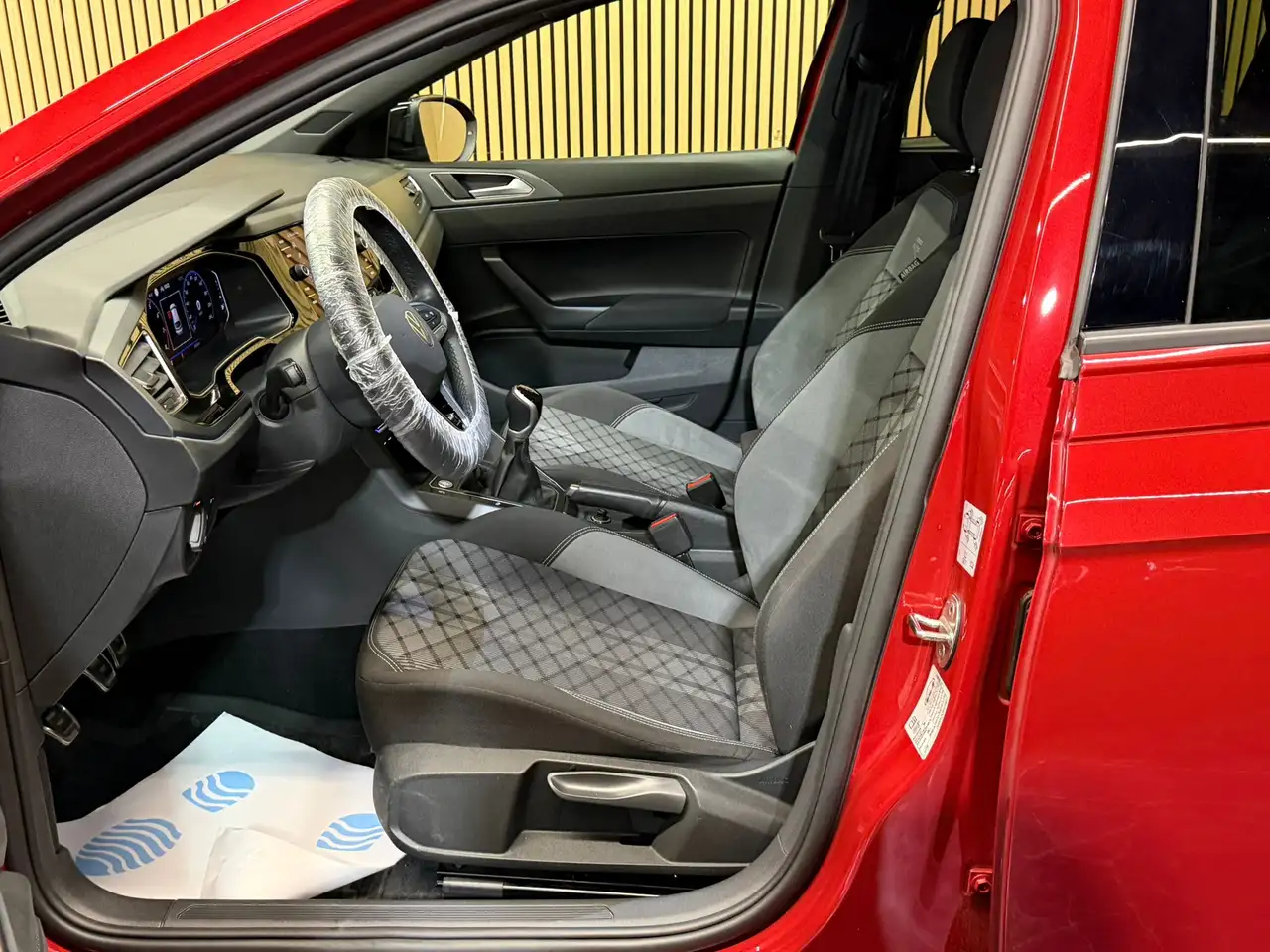 Volkswagen Taigo 1.0 TSI R-Line * GARANTIE 12 MOIS * 1ER PROPRIETAIRE *, миниатюра 17