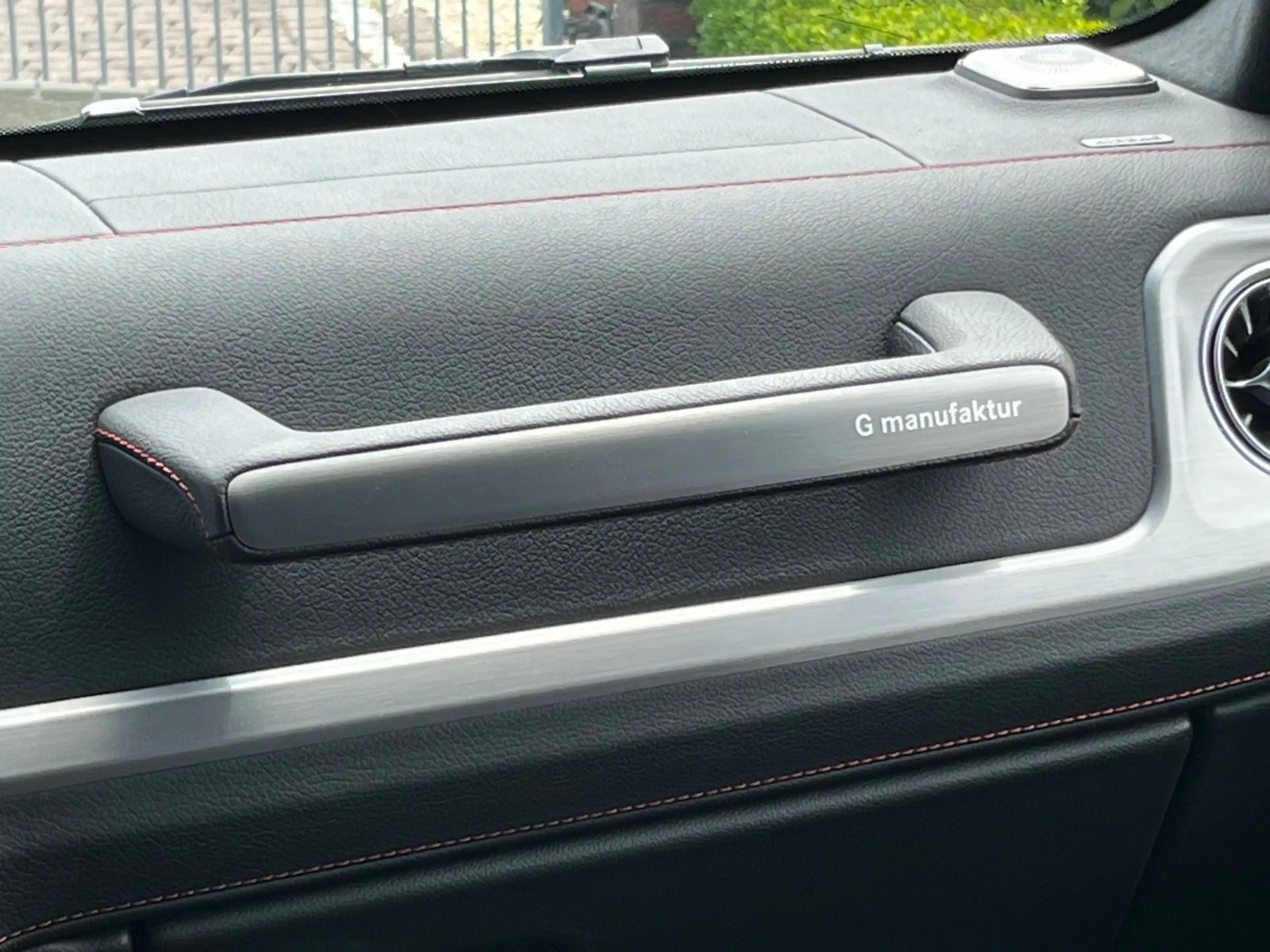 Mercedes-Benz G 500 AMG (G Manu.+Sportabg.+Standh.+Night 2) — photo 12