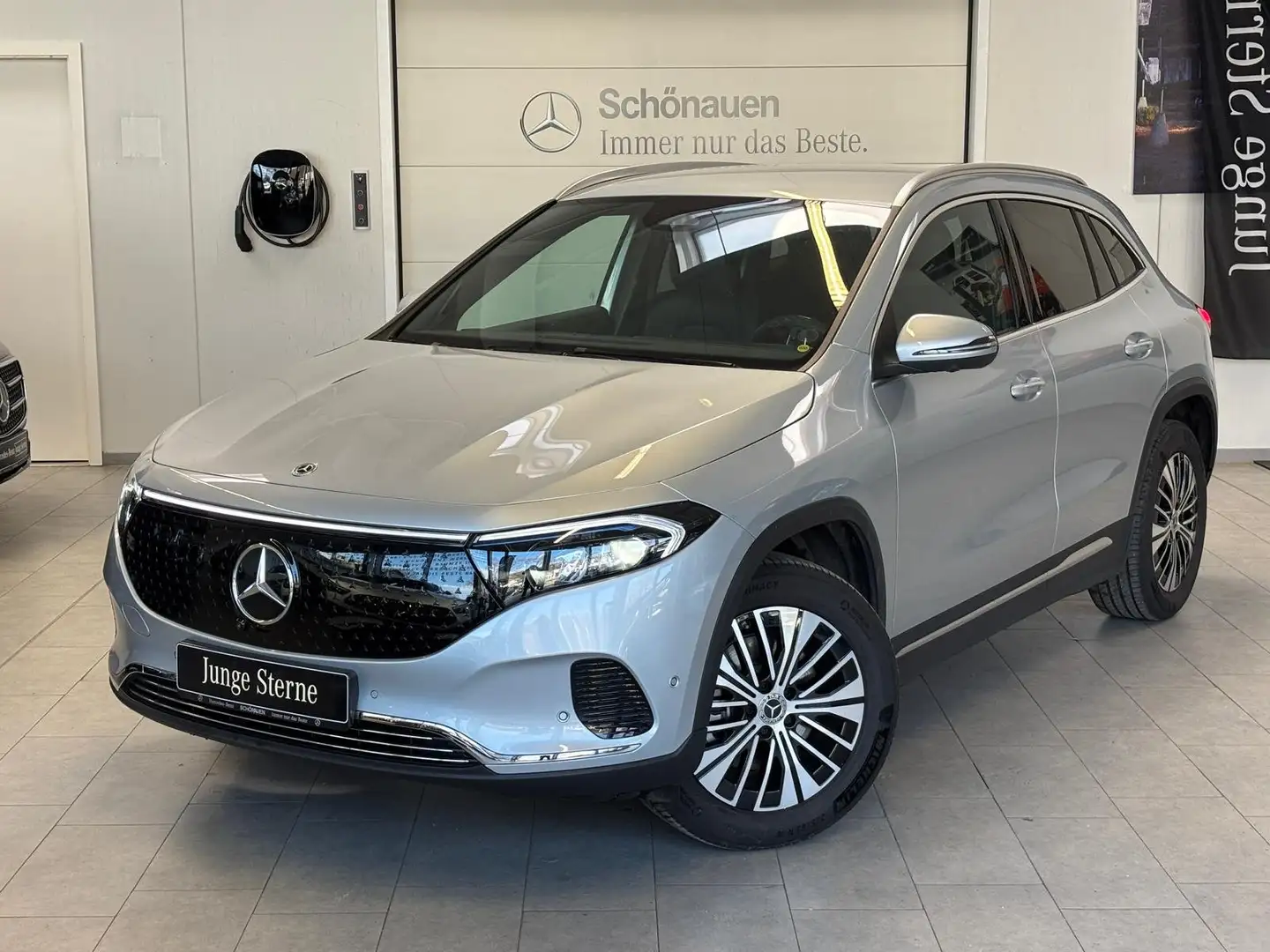 Mercedes-Benz EQA 250 Progressive TOTW+360°+CARPL+LED+AMBIENTE Silber - 1