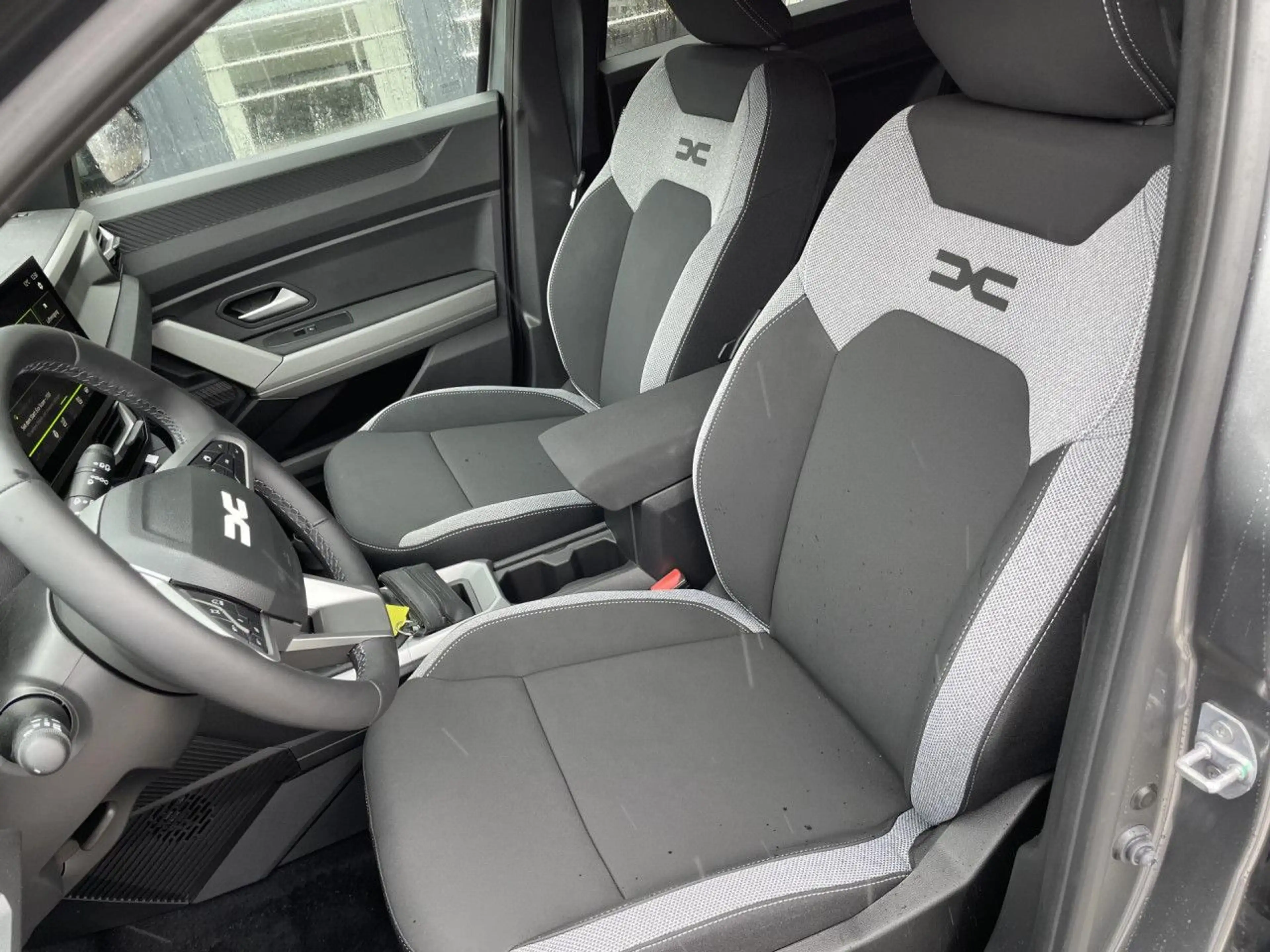 Dacia Bigster Journey ECO-G 140 NAVI LED Klima — photo 10
