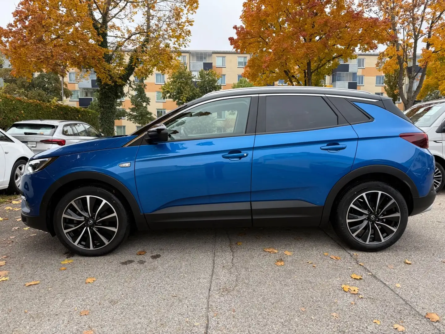 Opel Grandland X 1.2 Turbo/ULTIMATE/LED/ALU 19/LEDER Blau - 2
