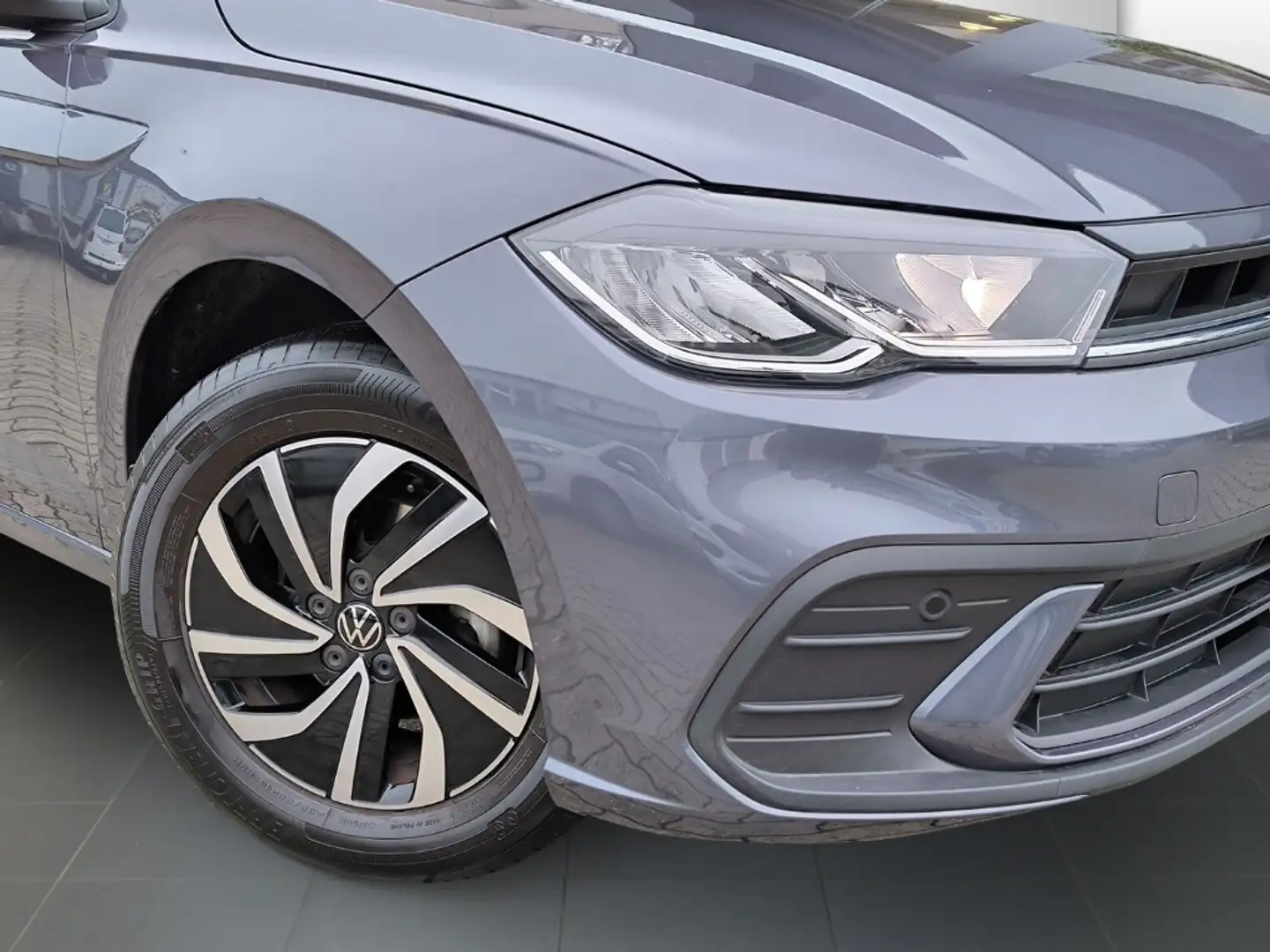 Volkswagen Polo 1.0 TSI Life LED-Scheinwerfer APPLE/ANDROID DAB-RA Grau - 2