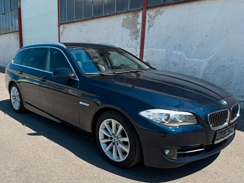 BMW 525 5 Touring 525 d 3.0 N57 — photo 2