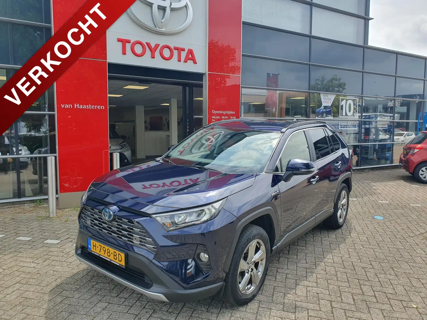 Toyota RAV 4 2.5 Hybrid 218pk CVT Dynamic Blauw - 1