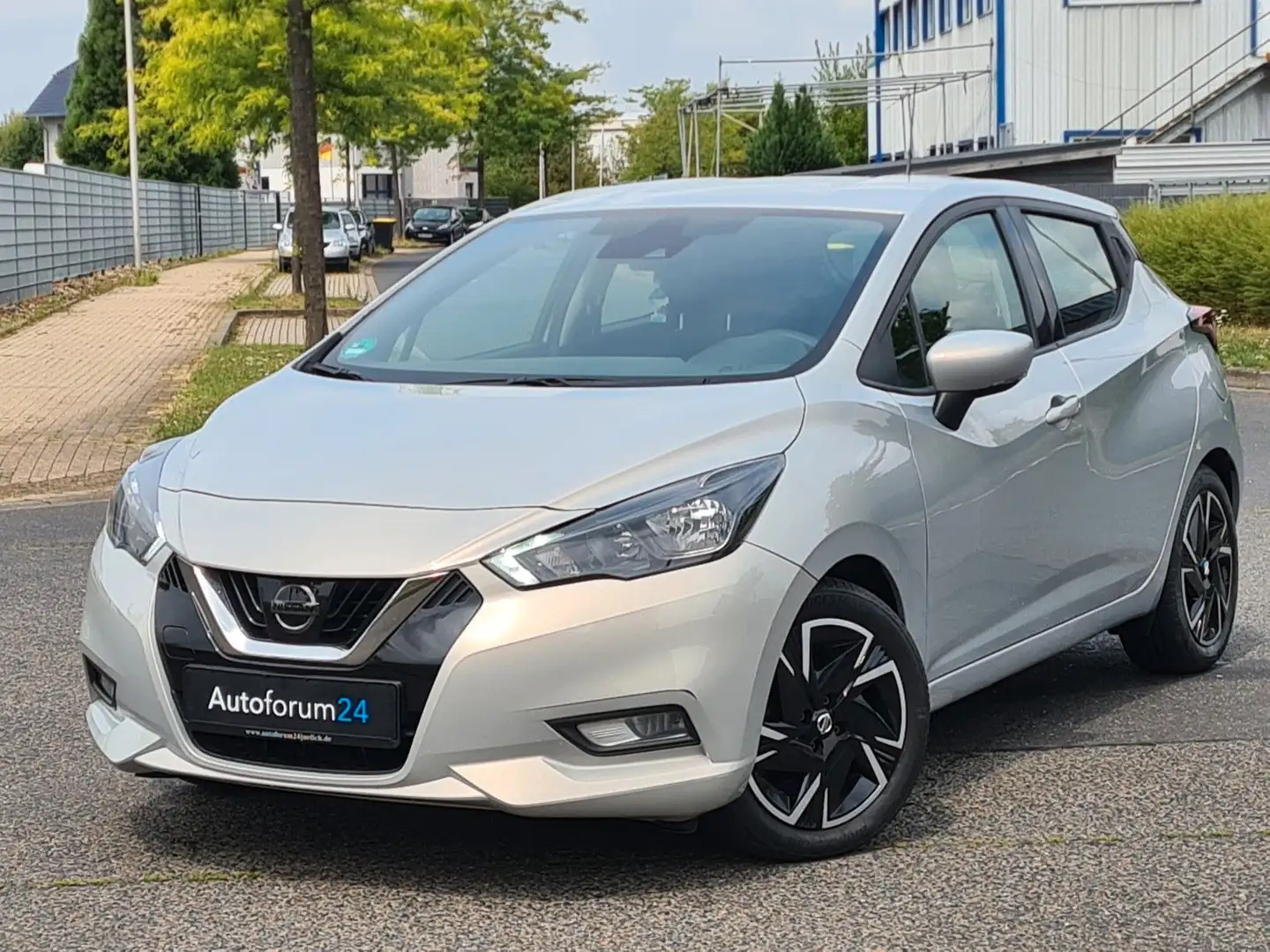 Nissan Micra N-Way*Klima*Tempo*PDC*SHZ* Argintiu - 1