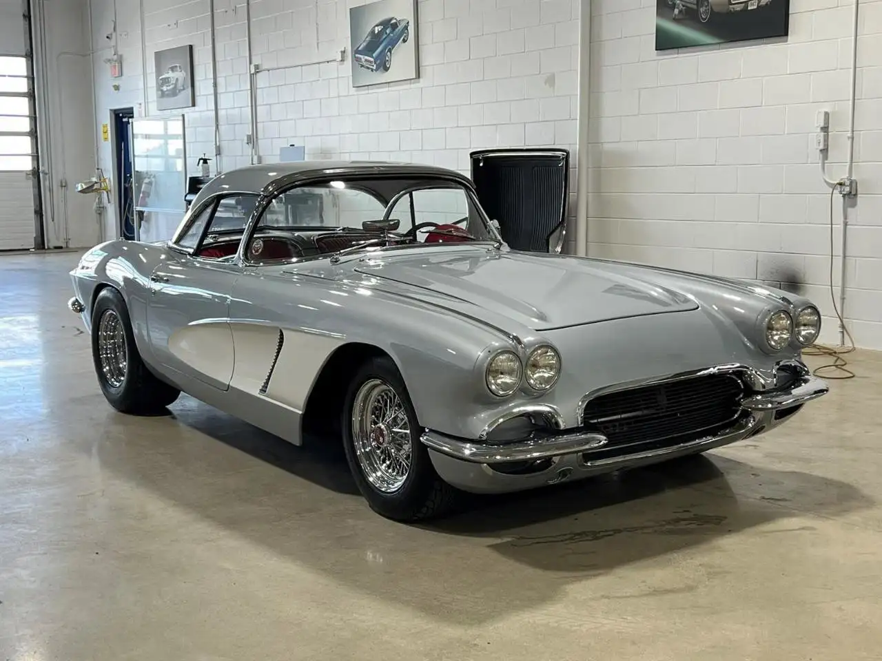 Chevrolet Corvette снимка Chevrolet Corvette