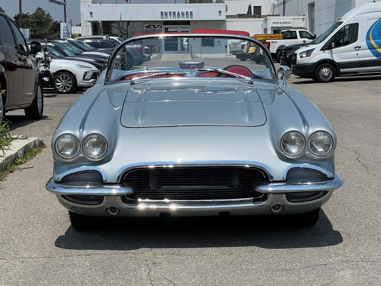 Chevrolet Corvette снимка Chevrolet Corvette