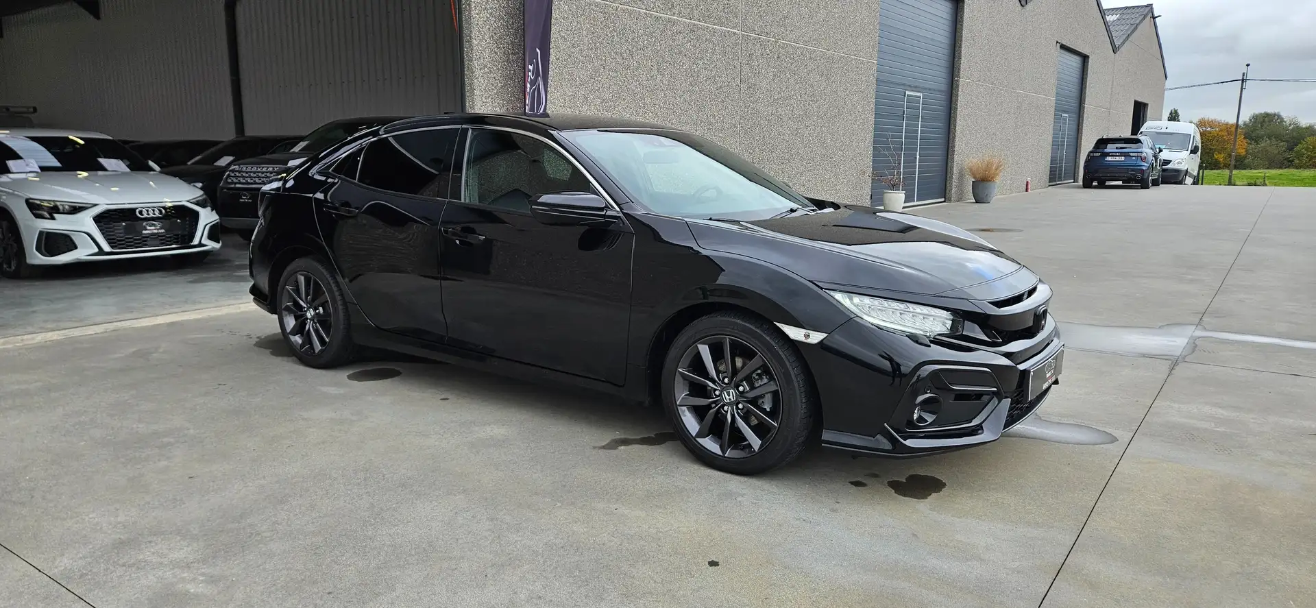Honda Civic Civic 1.0 i-VTEC Executive CVT MY21*LEATHER*CAM*.. Zwart - 2
