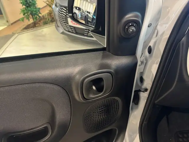 Fiat Pandina view 9