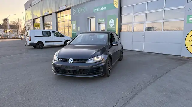 Volkswagen Golf GTD GTD BMT Zahnriemen neu viele Neuteile