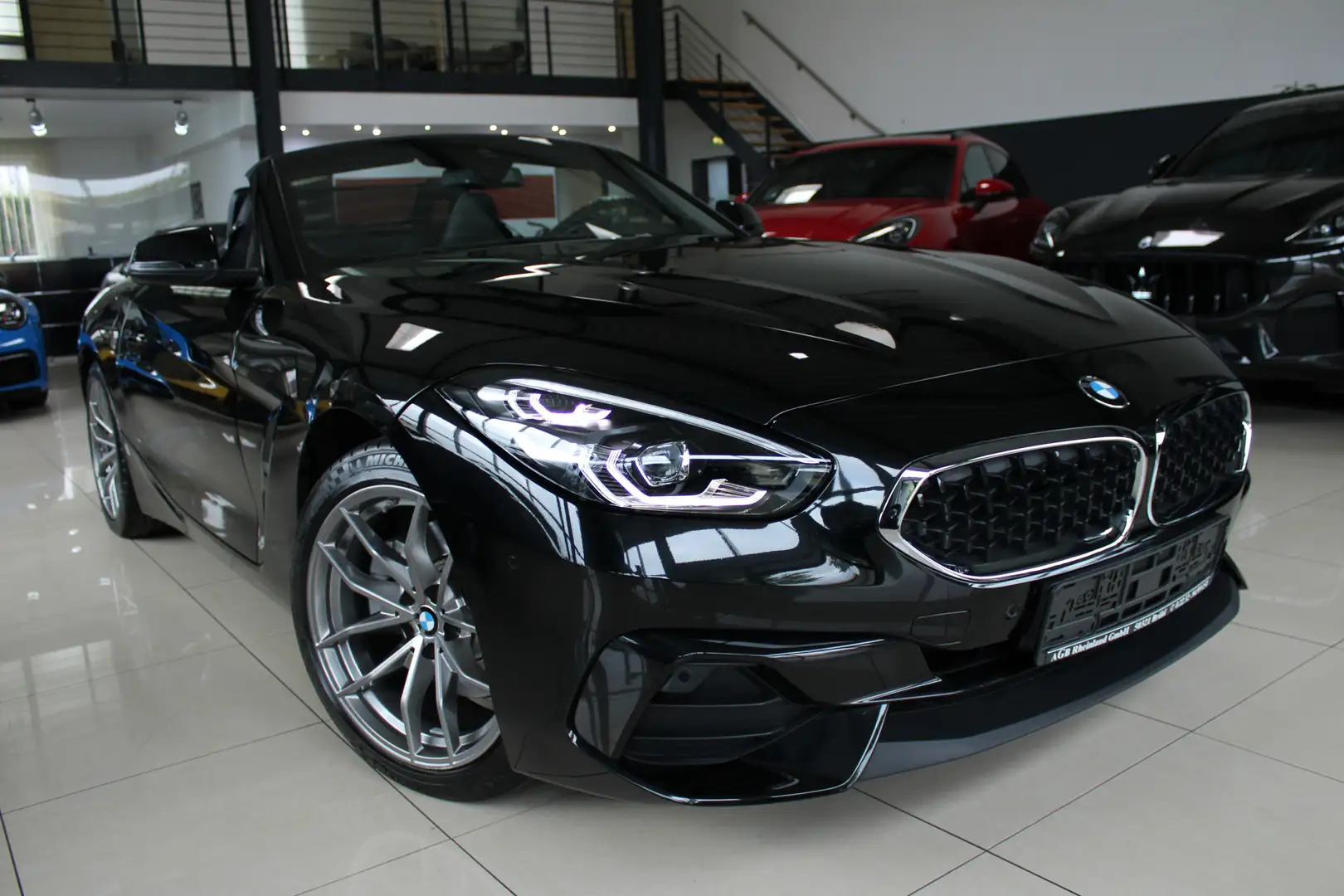 BMW Z4 ROADSTER sDRIVE 20i AUT. NEUES MODELL LEDER 1-HAND Schwarz - 1