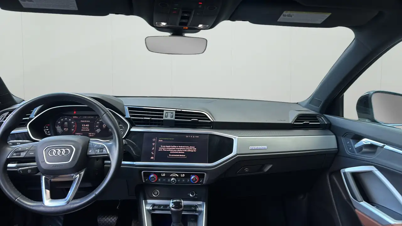 Audi Q3 снимка Audi Q3