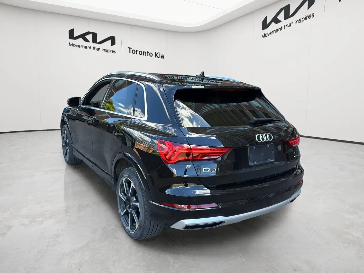 Audi Q3 снимка Audi Q3