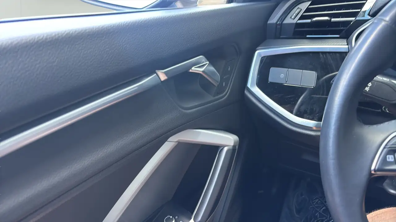 Audi Q3 снимка Audi Q3