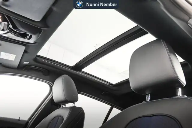 BMW 1 Series view 9