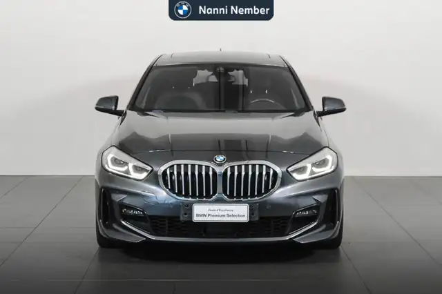 BMW 1 Series view 2