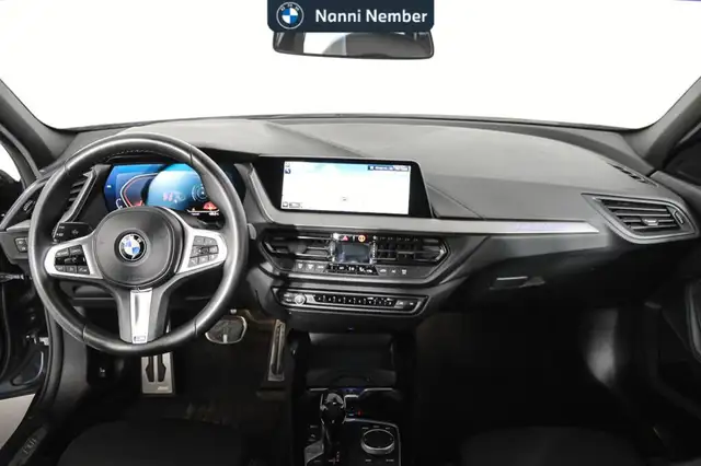 BMW 1 Series view 12