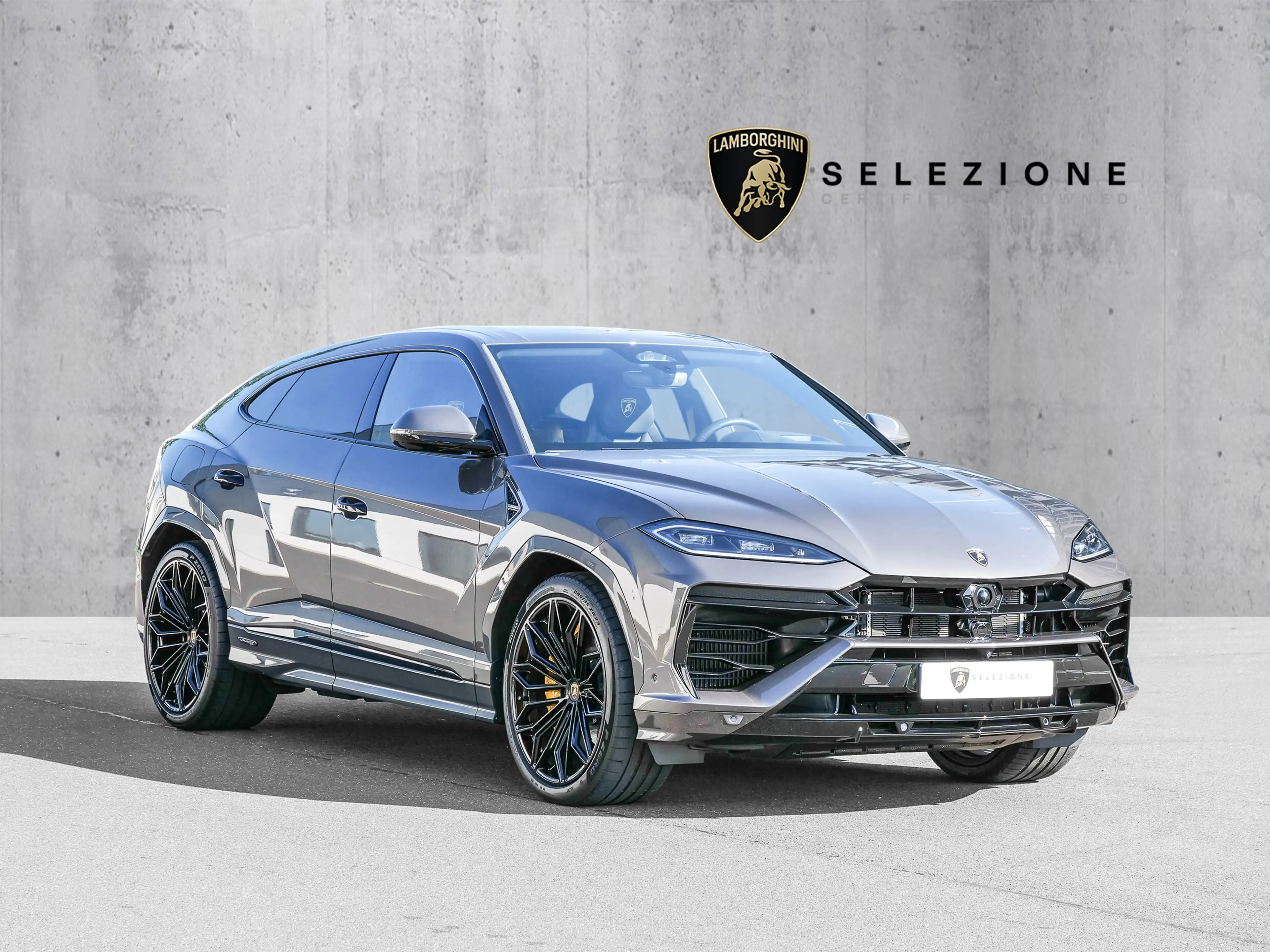 Lamborghini Urus SE Grigio Keres, Panoramic Roof, Style Pack