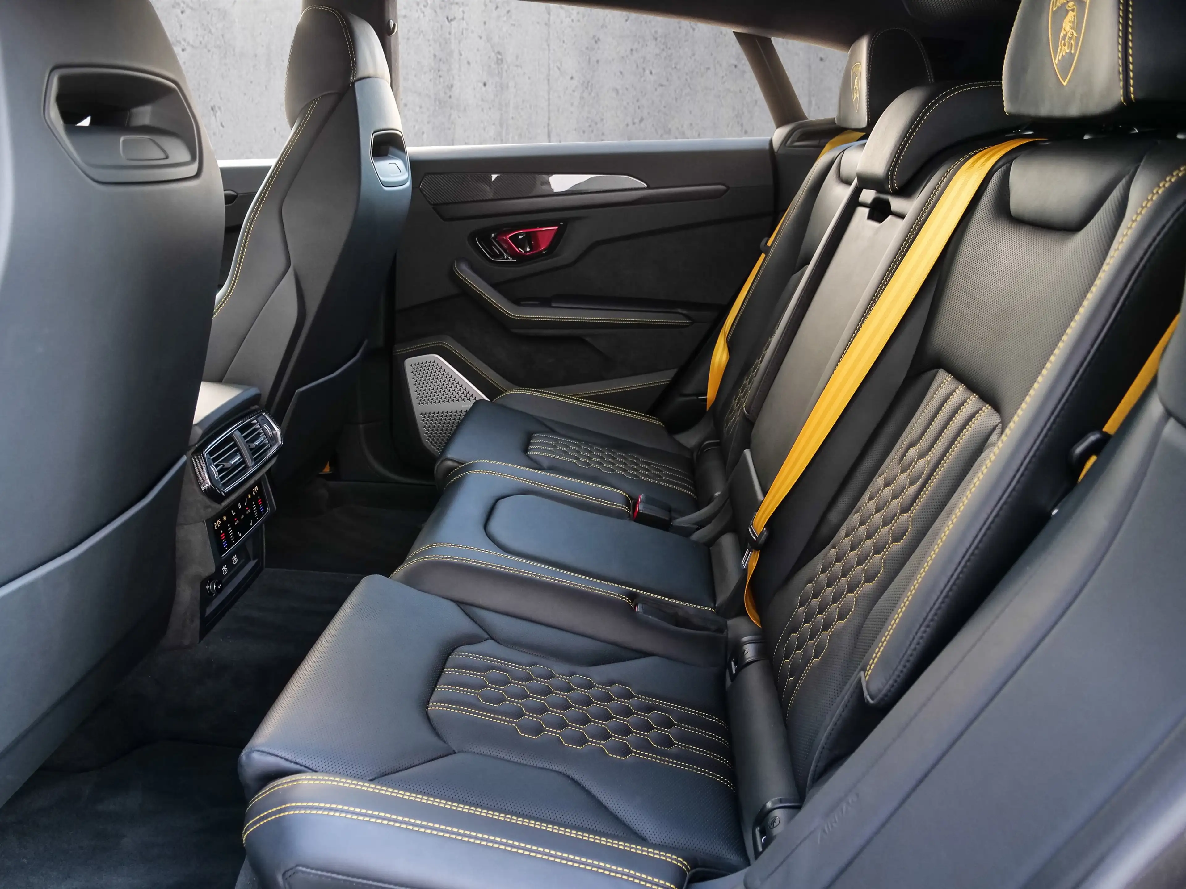 Lamborghini Urus SE Grigio Keres, Panoramic Roof, Style Pack — photo 13