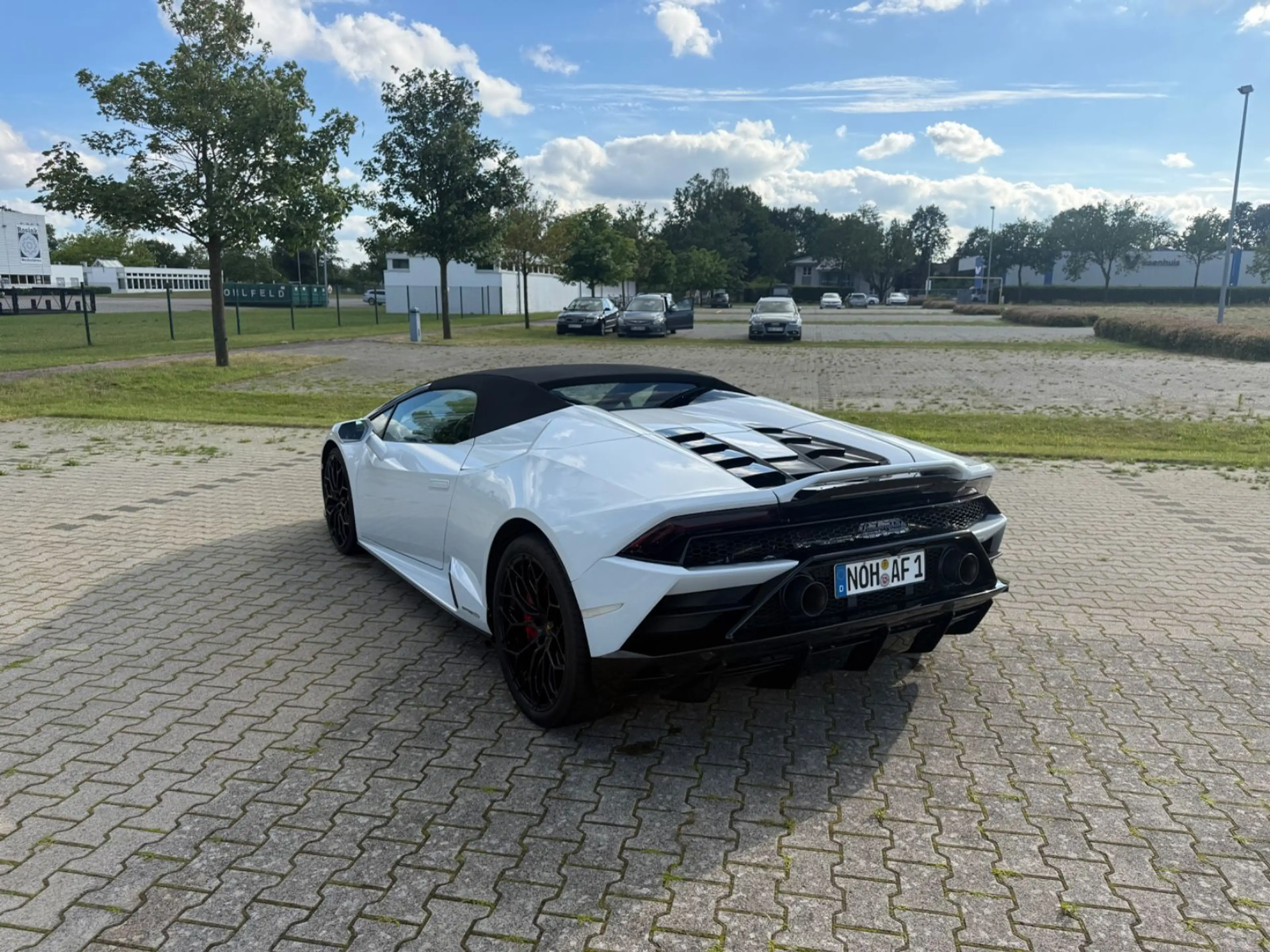 Lamborghini Huracán EVO Spyder *Sondermodell*Limitiert* — photo 11