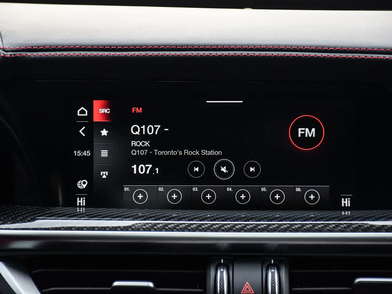 Alfa Romeo Stelvio снимка Alfa Romeo Stelvio
