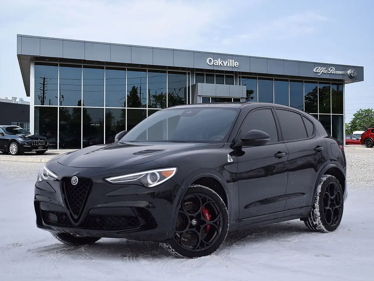 Alfa Romeo Stelvio снимка Alfa Romeo Stelvio