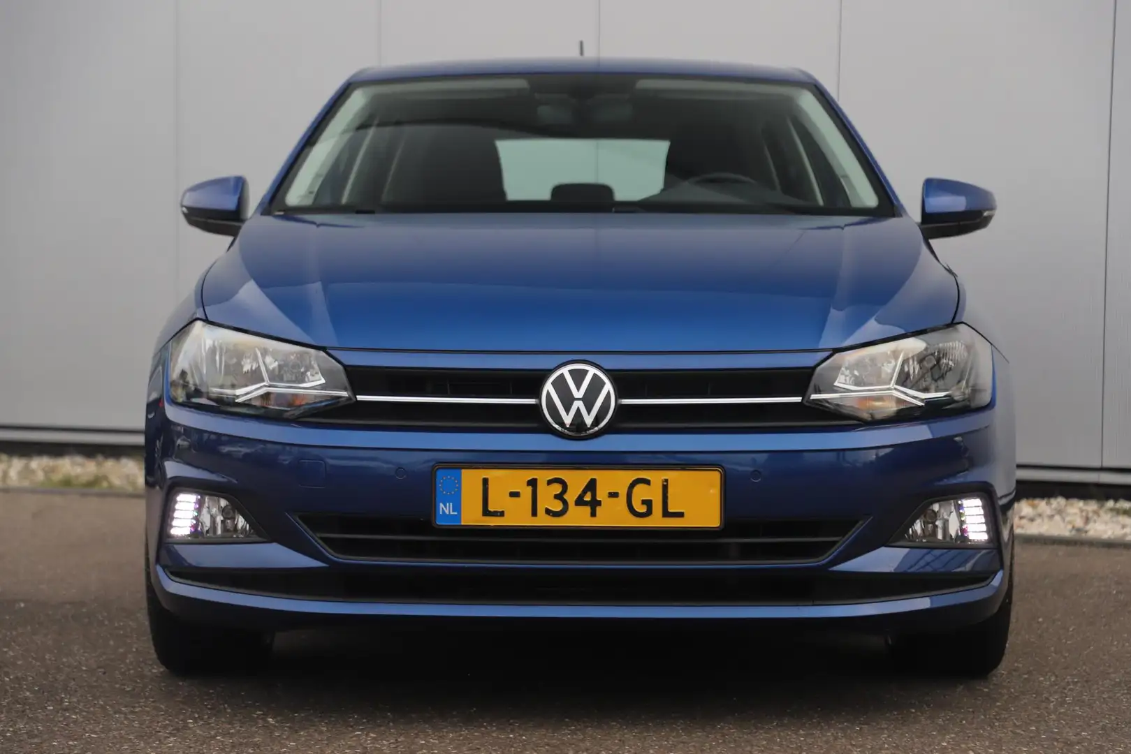 Volkswagen Polo 1.0 TSI Comfortline Business 95PK Navigatie Carpla Blauw - 2