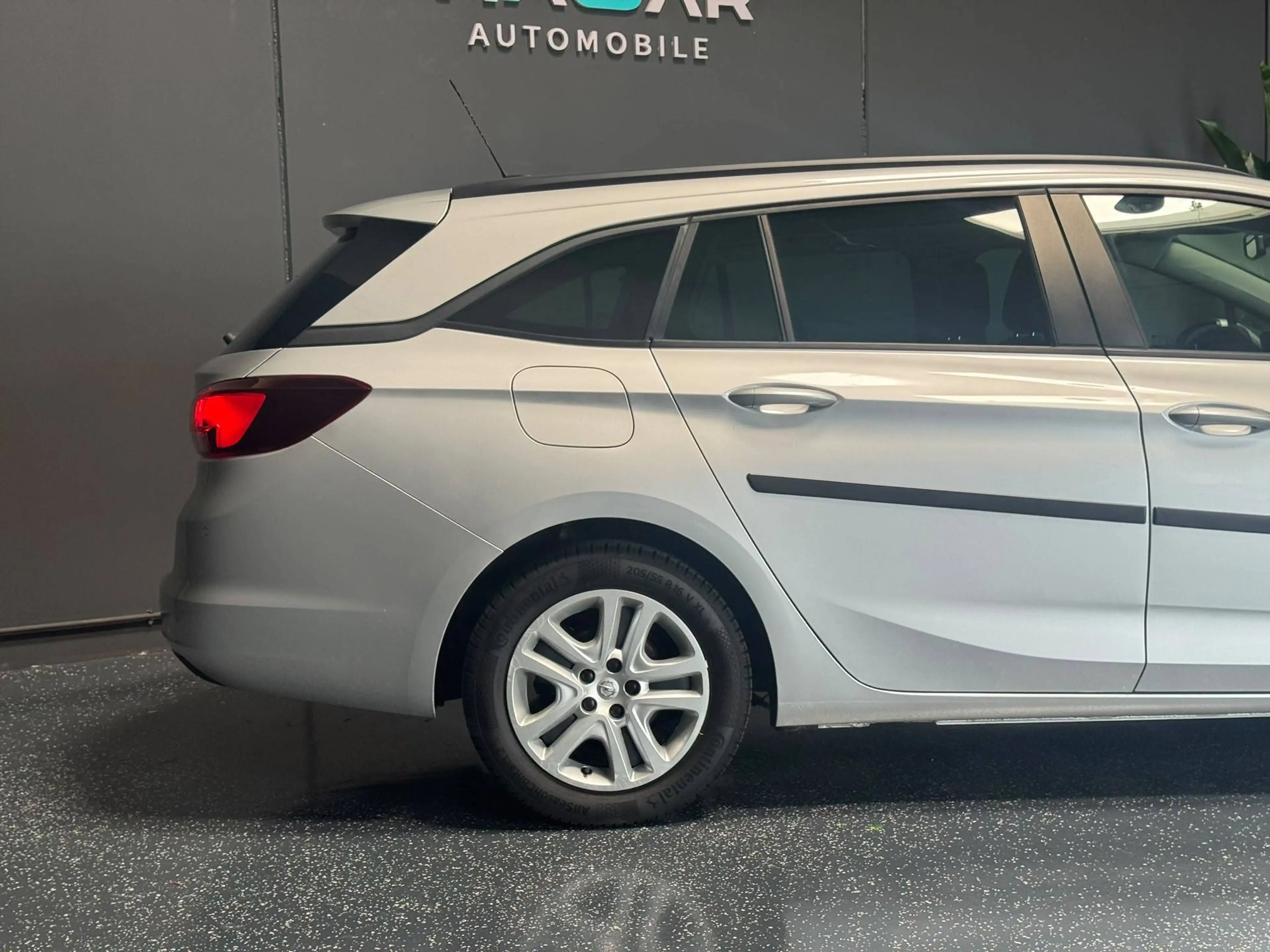 Opel Astra Astra ST 1,5 CDTI Business Elegance Business Elegance — photo 9