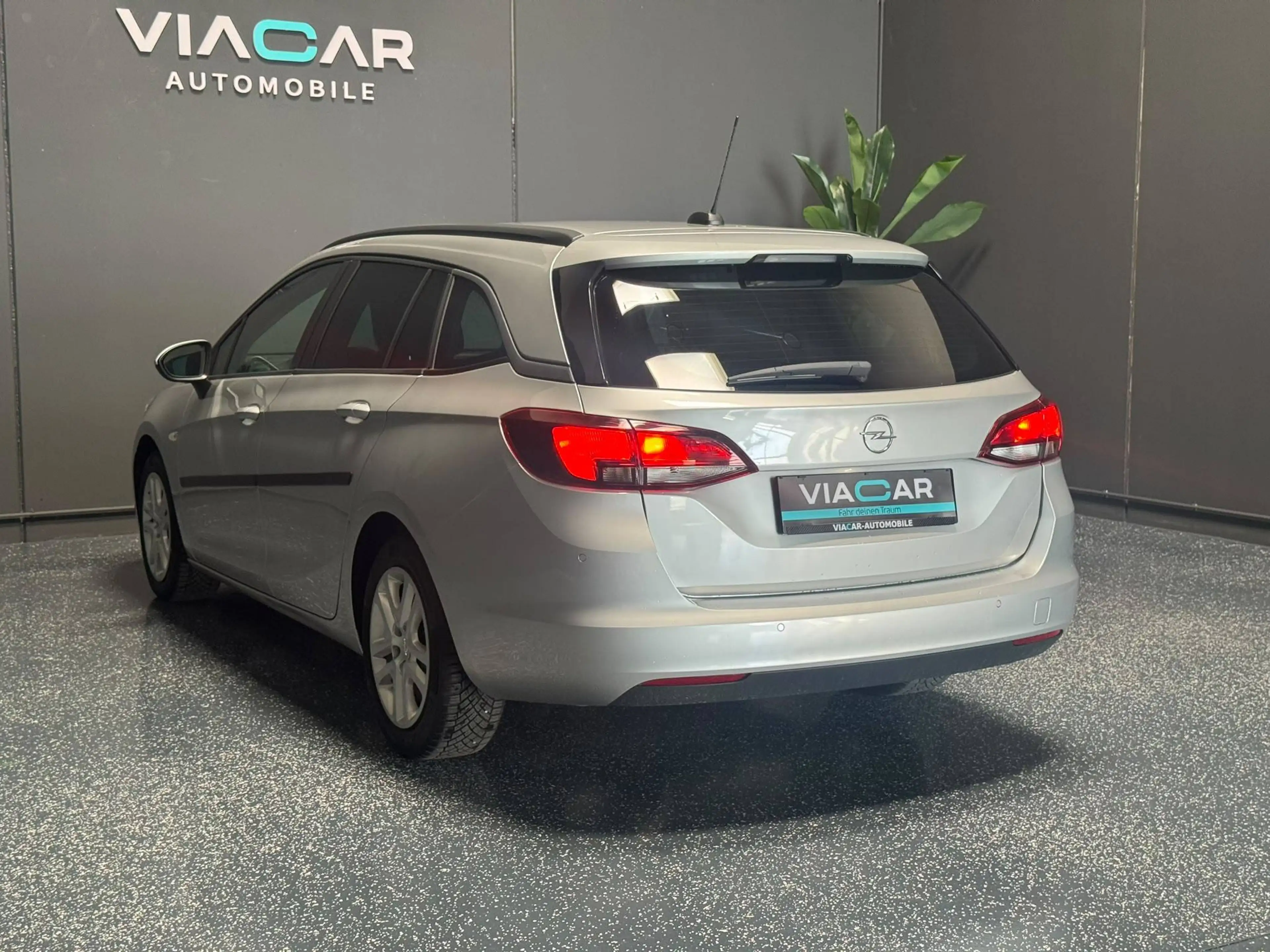 Opel Astra Astra ST 1,5 CDTI Business Elegance Business Elegance — photo 13