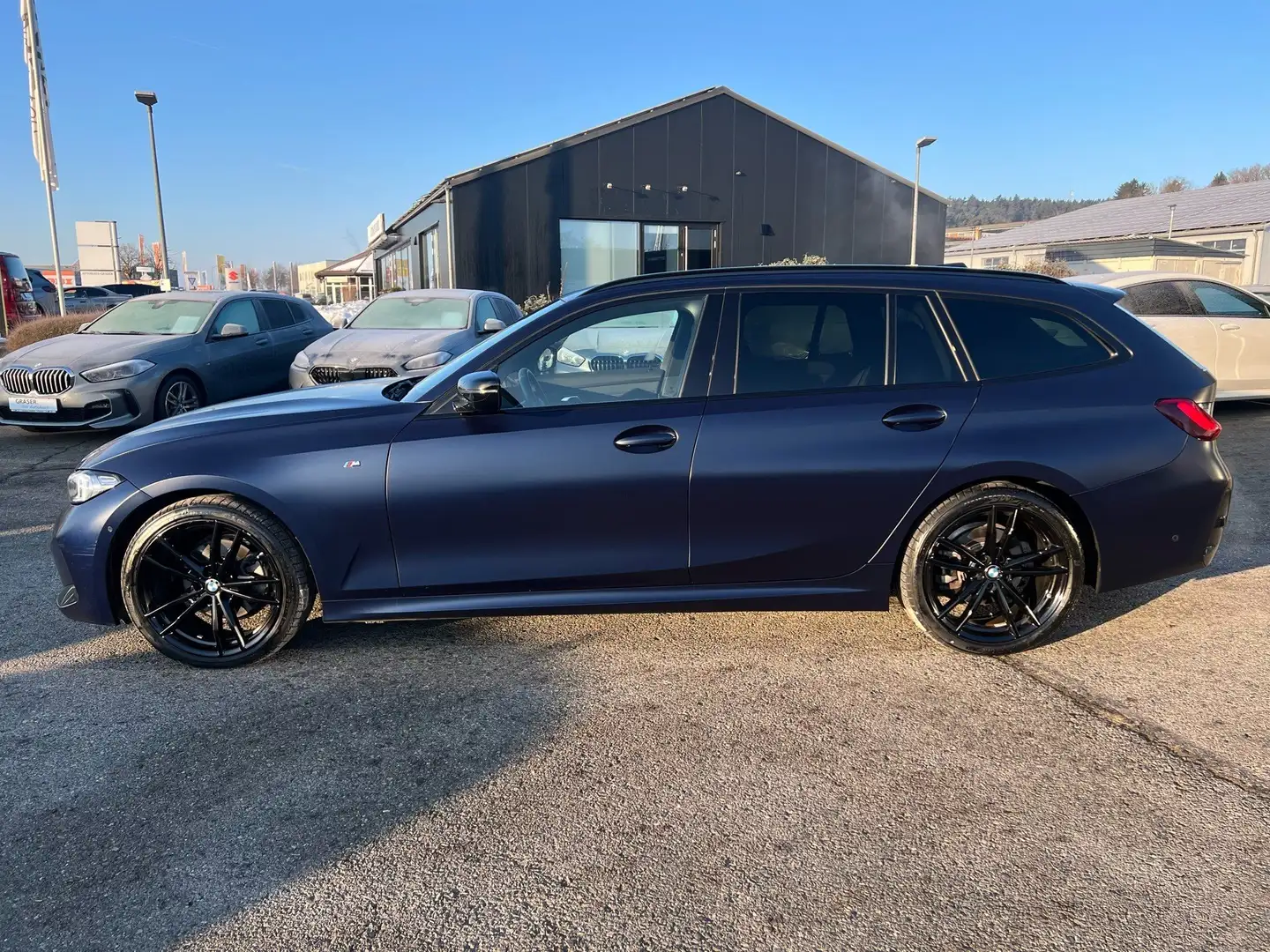 BMW 320 d xDrive M Sportpaket INDIVIDUAL FROZEN LACK Blau - 2