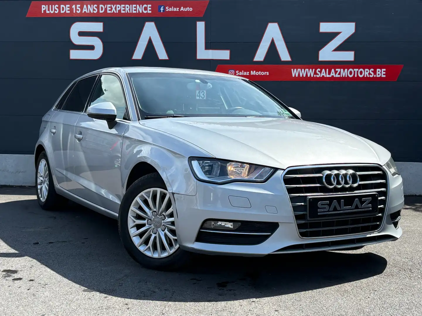 Audi A3 A3 Sportback 1.6 TDi /DIESEL/GARANTIE/NAVI/EURO6B Gris - 1