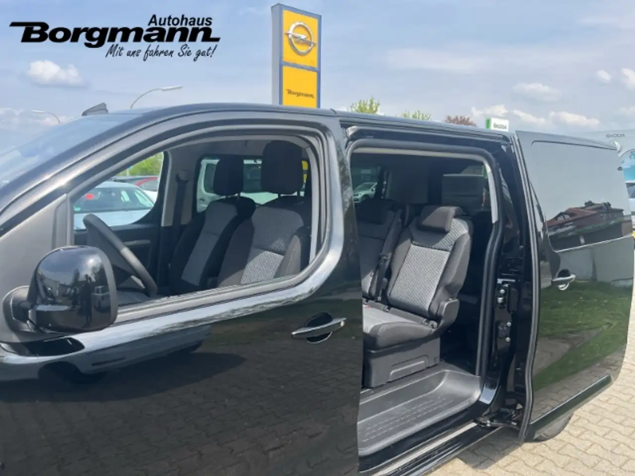 Opel Zafira Edition M Edition, 2.2 Diesel 132 kW (180 PS) AT-8 11