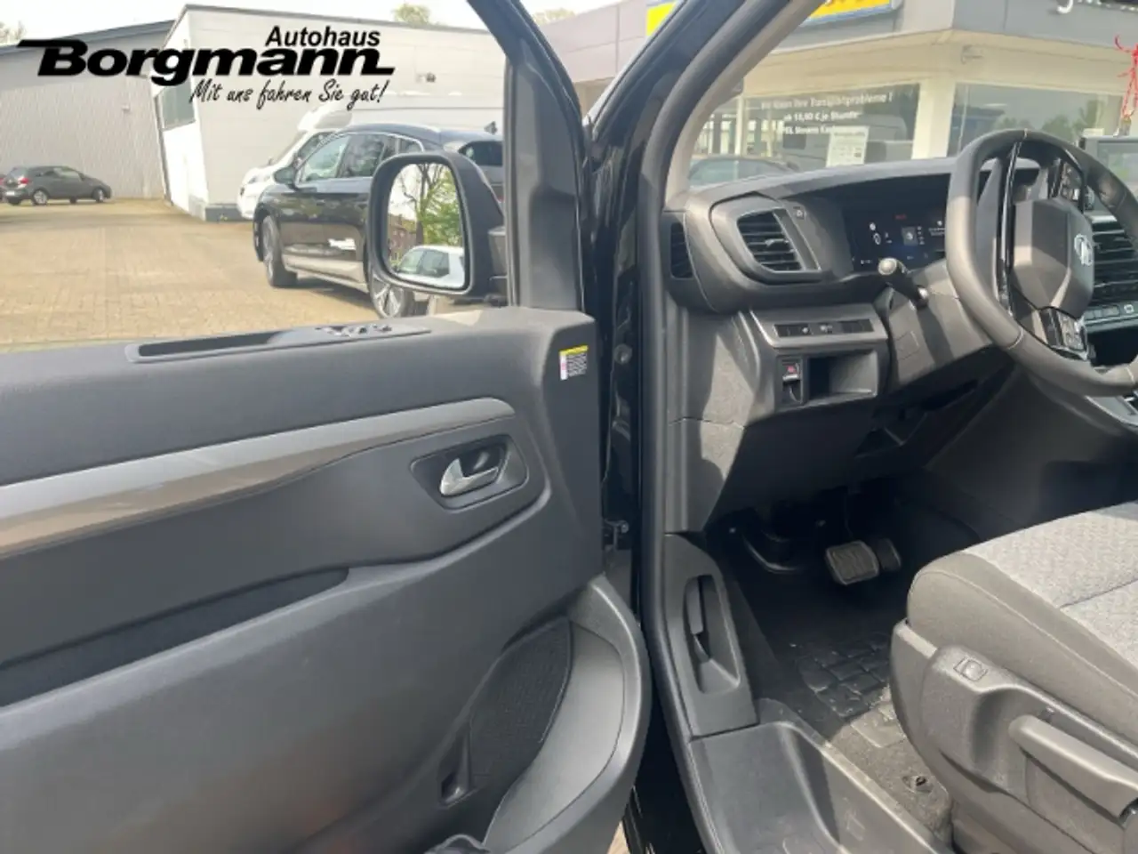 Opel Zafira Edition M Edition, 2.2 Diesel 132 kW (180 PS) AT-8 15