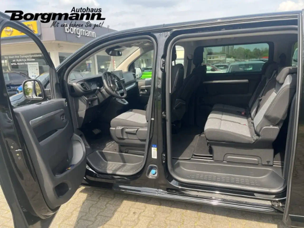 Opel Zafira Edition M Edition, 2.2 Diesel 132 kW (180 PS) AT-8 12