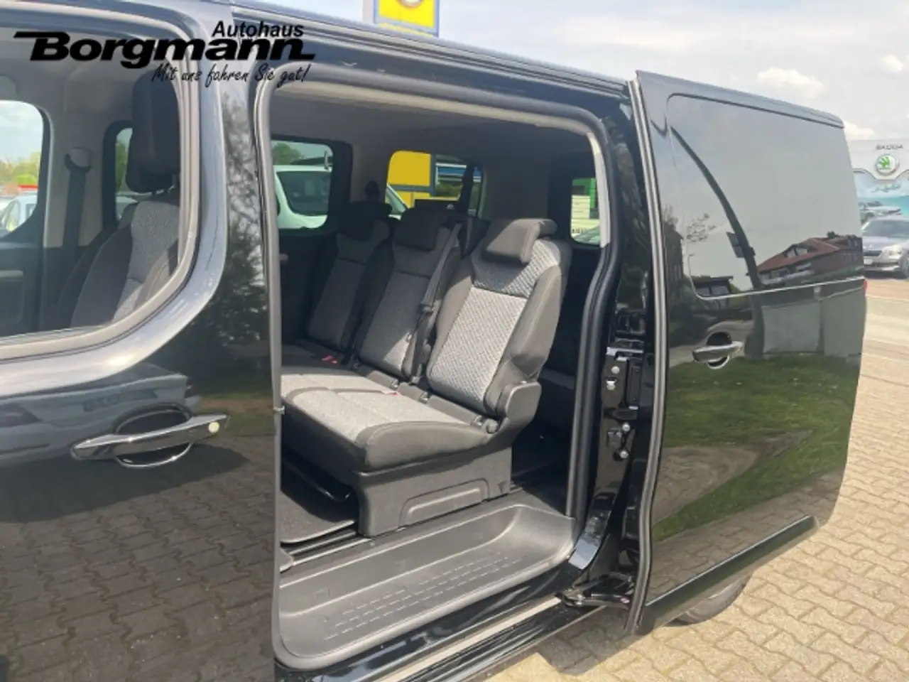 Opel Zafira Edition M Edition, 2.2 Diesel 132 kW (180 PS) AT-8 10