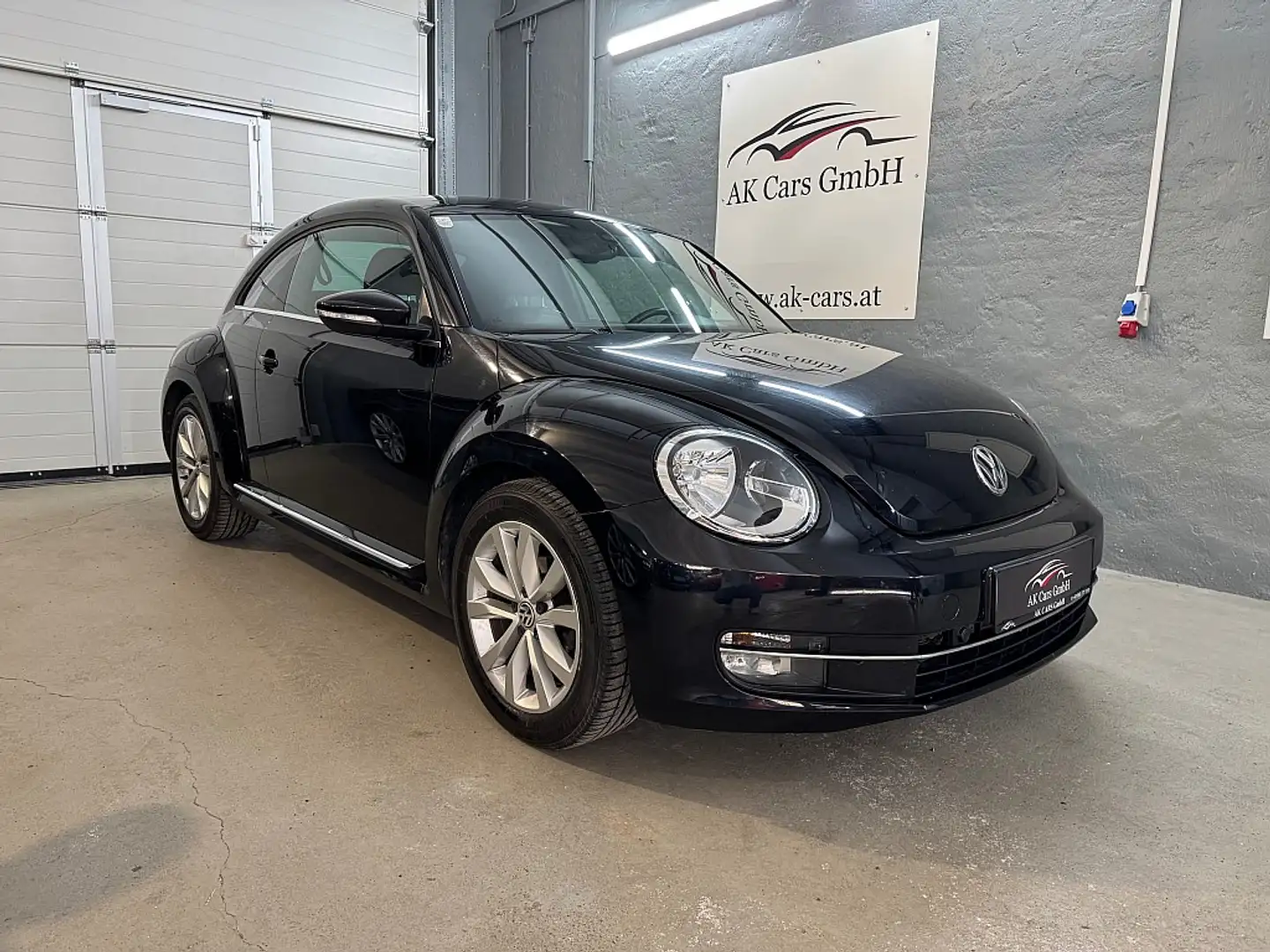 Volkswagen Beetle 1,6 TDI Design Schwarz - 1