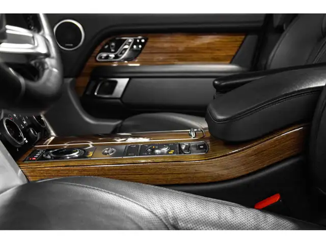 Land Rover Range Rover view 11
