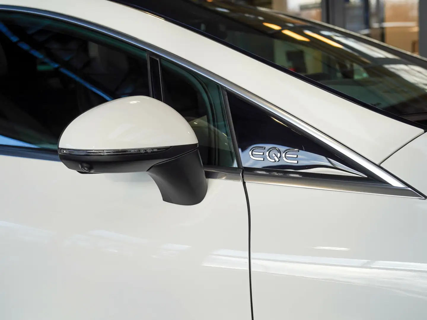 Mercedes-Benz EQE 350 EQE 350 4M AMG Line Massage 360° Hinterachslenk Weiß - 2