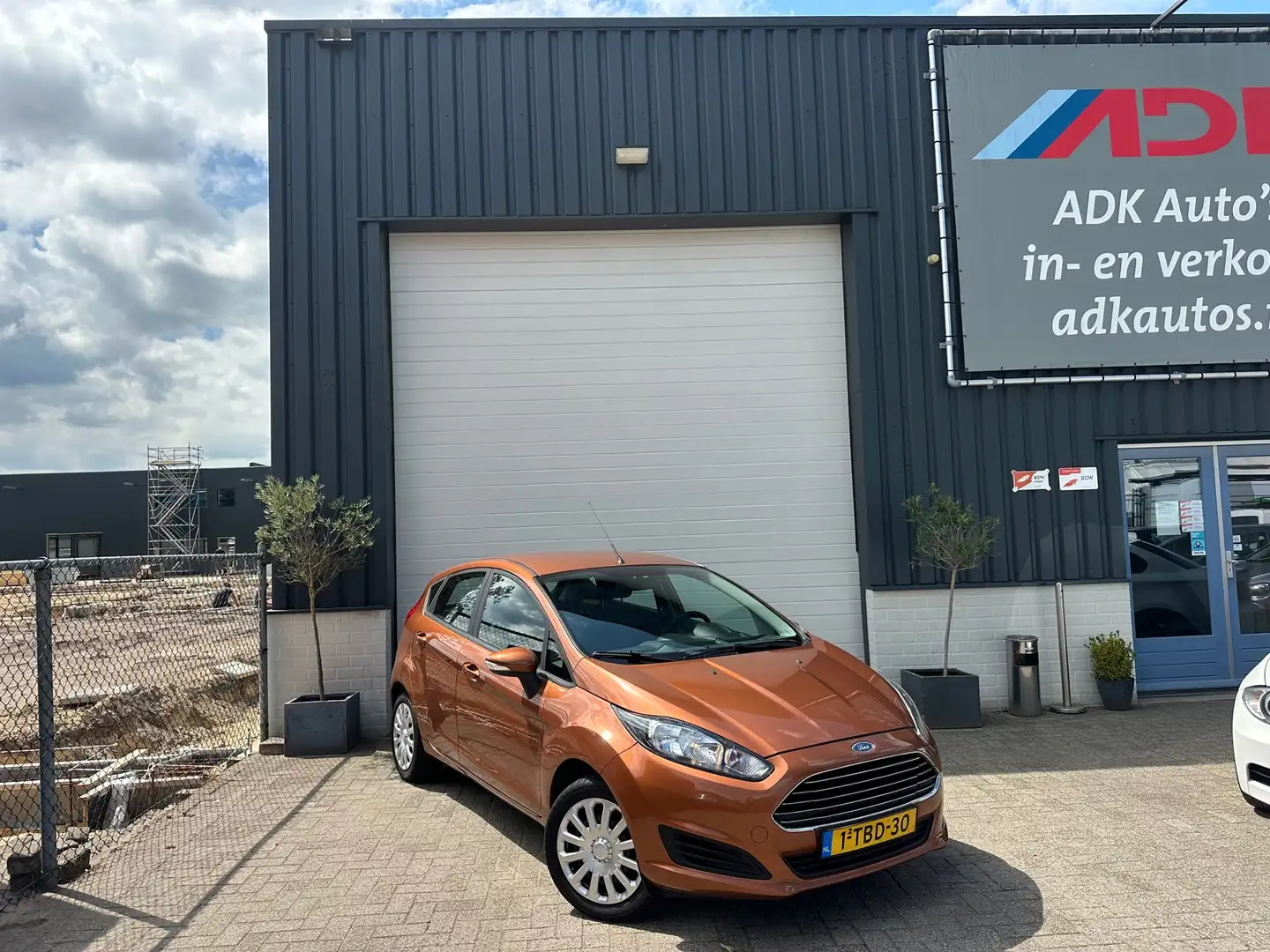Ford Fiesta 1.0 Style AIRCO/5 DEURS/ ELEK PAKKET/MOOIE AUTO Brun - 2