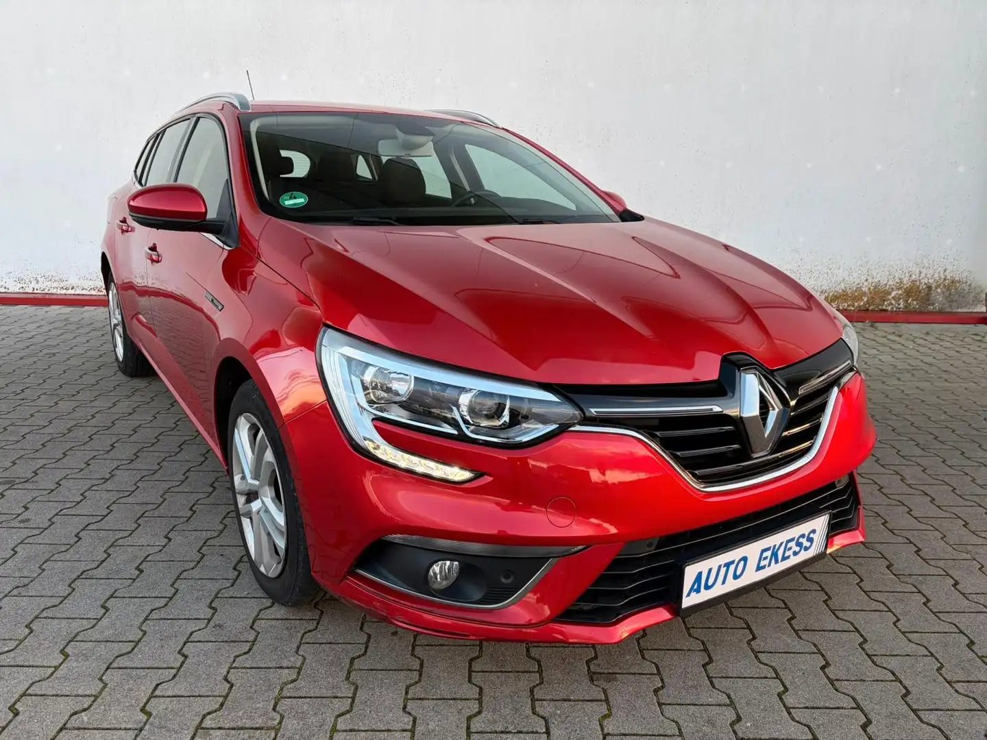 Renault Megane IV Grandtour Business Edition Rot - 1