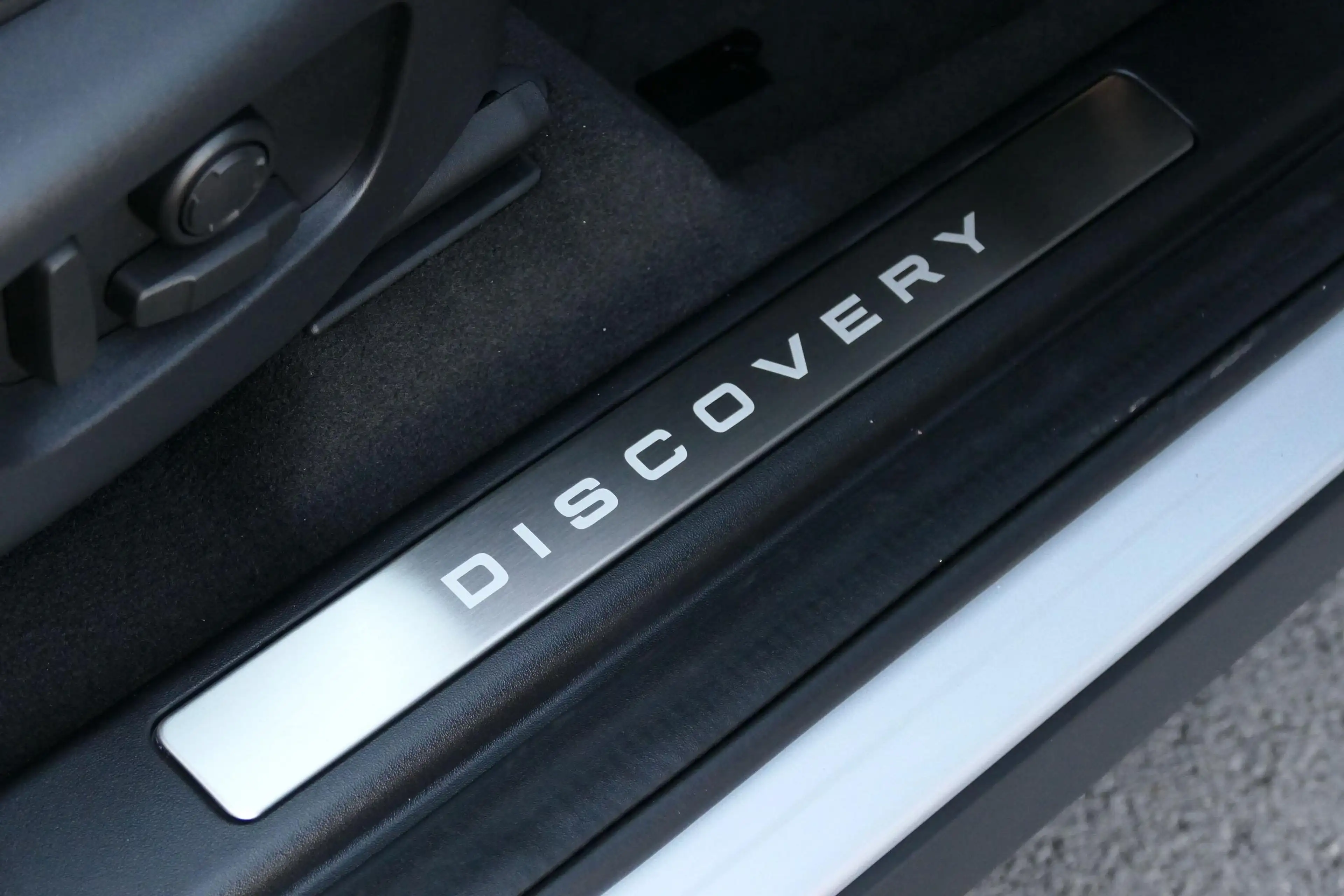 Land Rover Discovery Sport P270e Dynamic SE AWD Auto. 25.5MY — photo 7