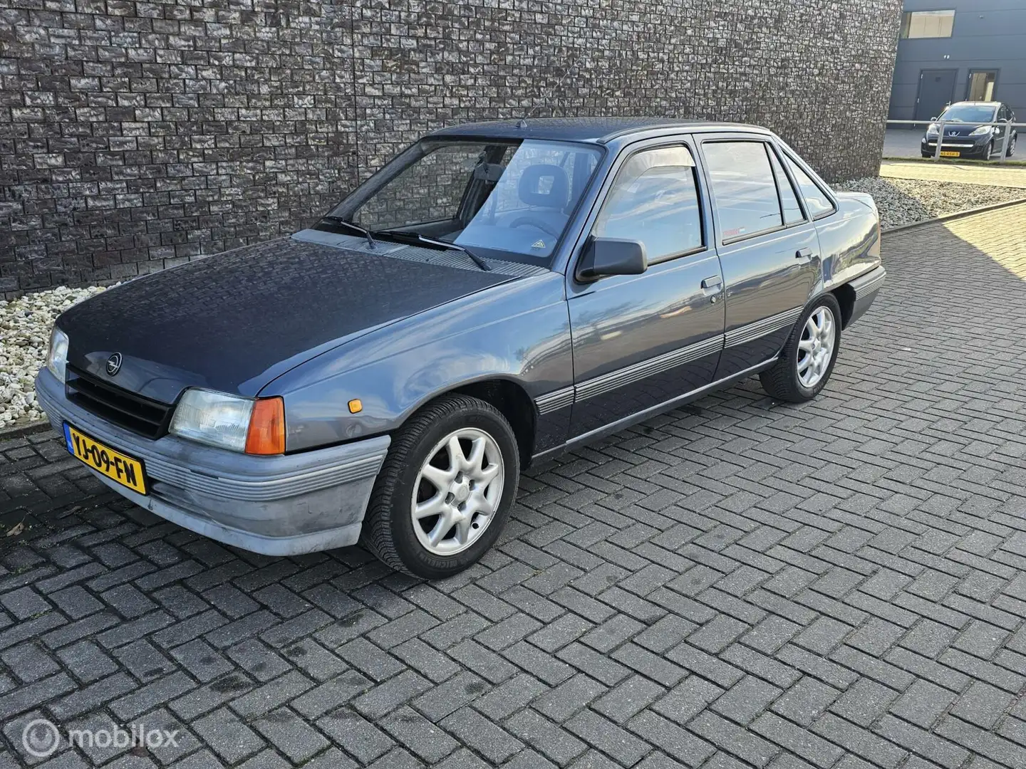 Opel Kadett 1.6i LS kat. Automaat, Apk = 23-05-2026! Bleu - 1