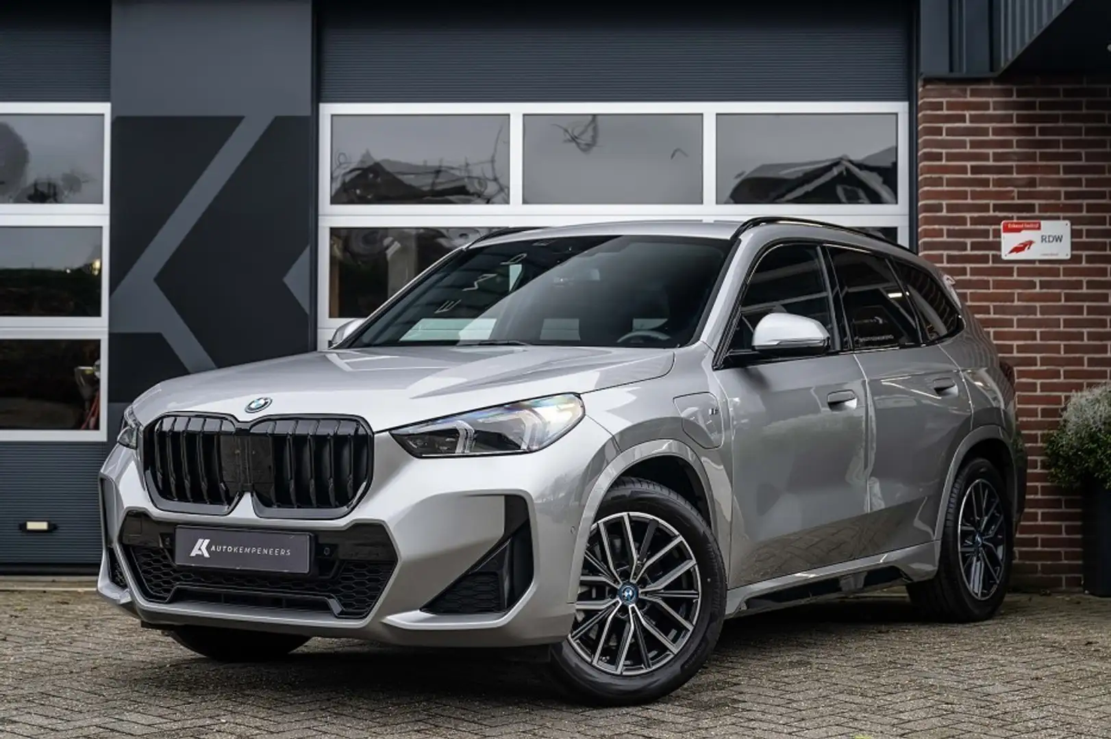 BMW X1 xDrive25e M Sport | Shadow | Driving Ass. Plus | C Silver - 1