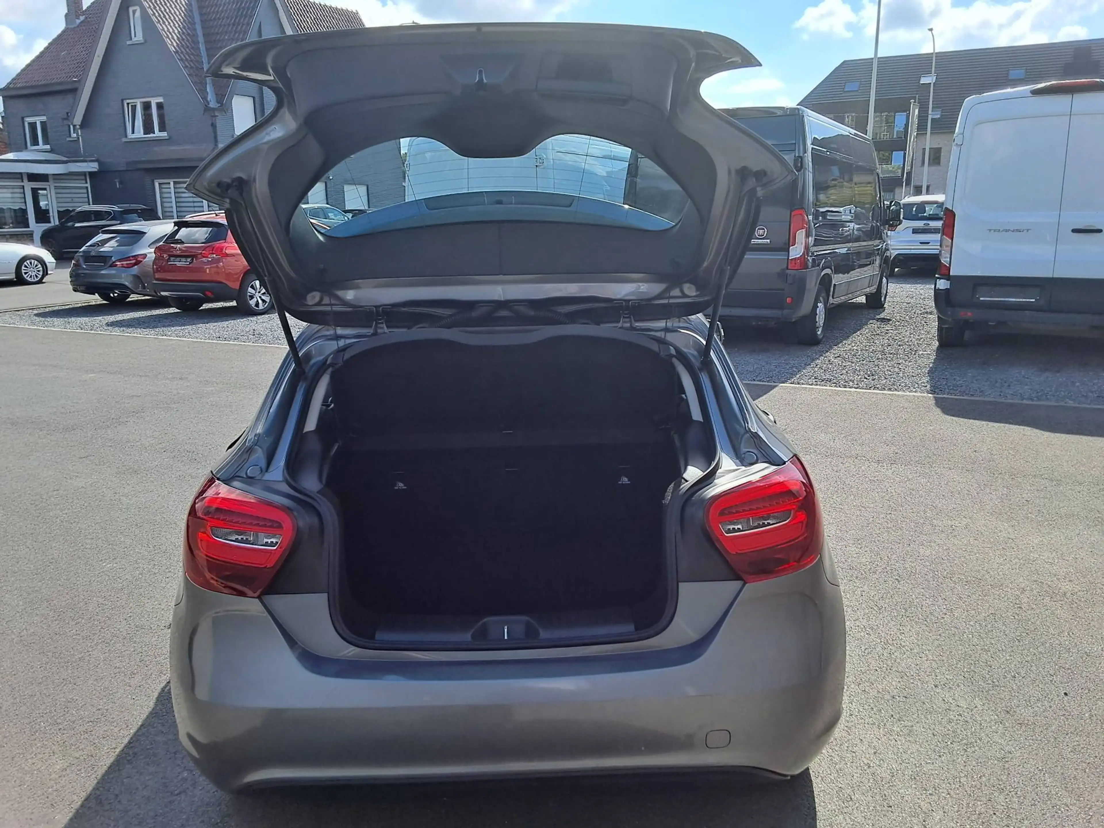 Mercedes-Benz A 180 A 180d Edition *NAVI AIRCO 1STE EIGENAAR* — photo 10
