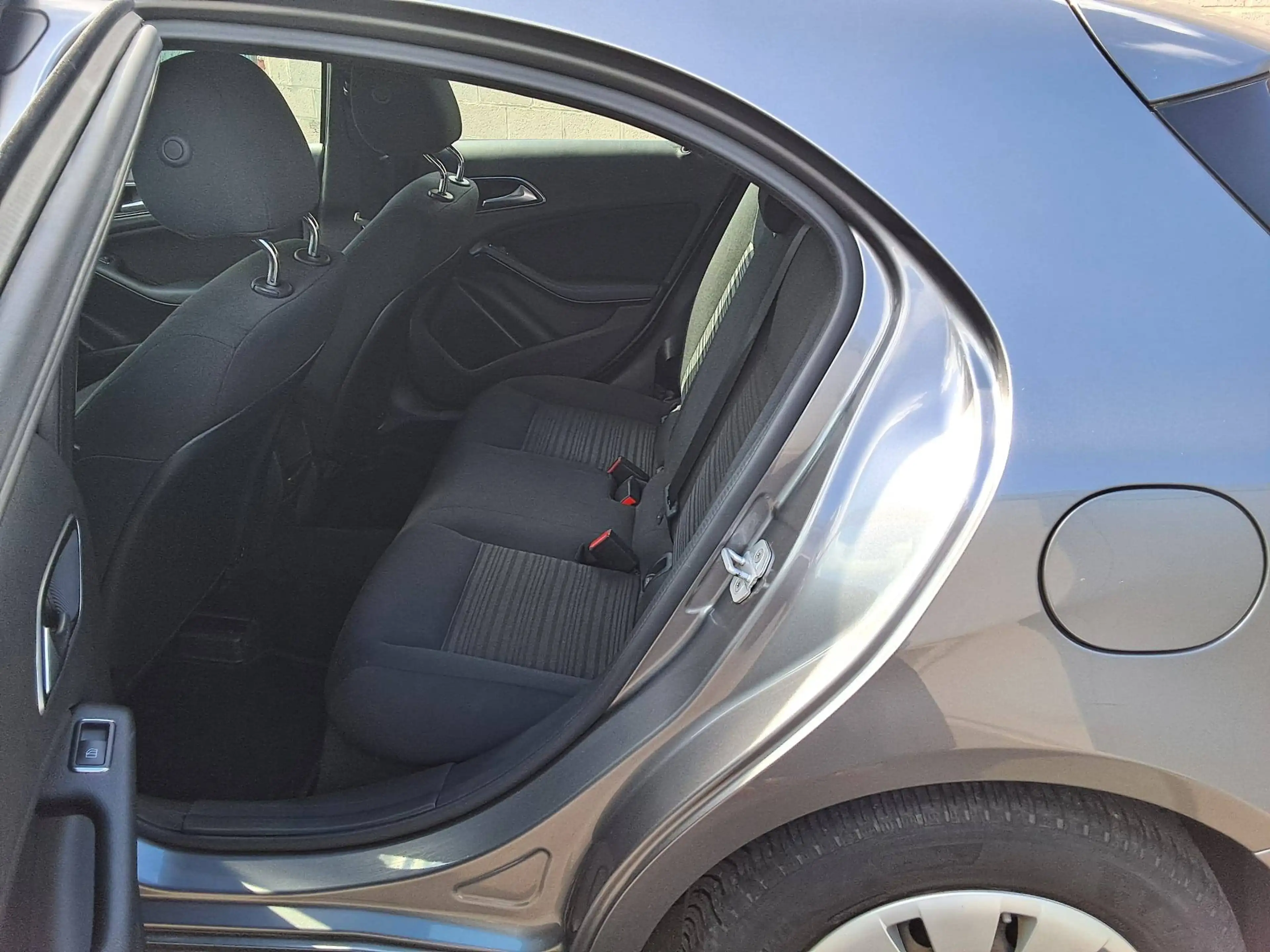 Mercedes-Benz A 180 A 180d Edition *NAVI AIRCO 1STE EIGENAAR* — photo 9