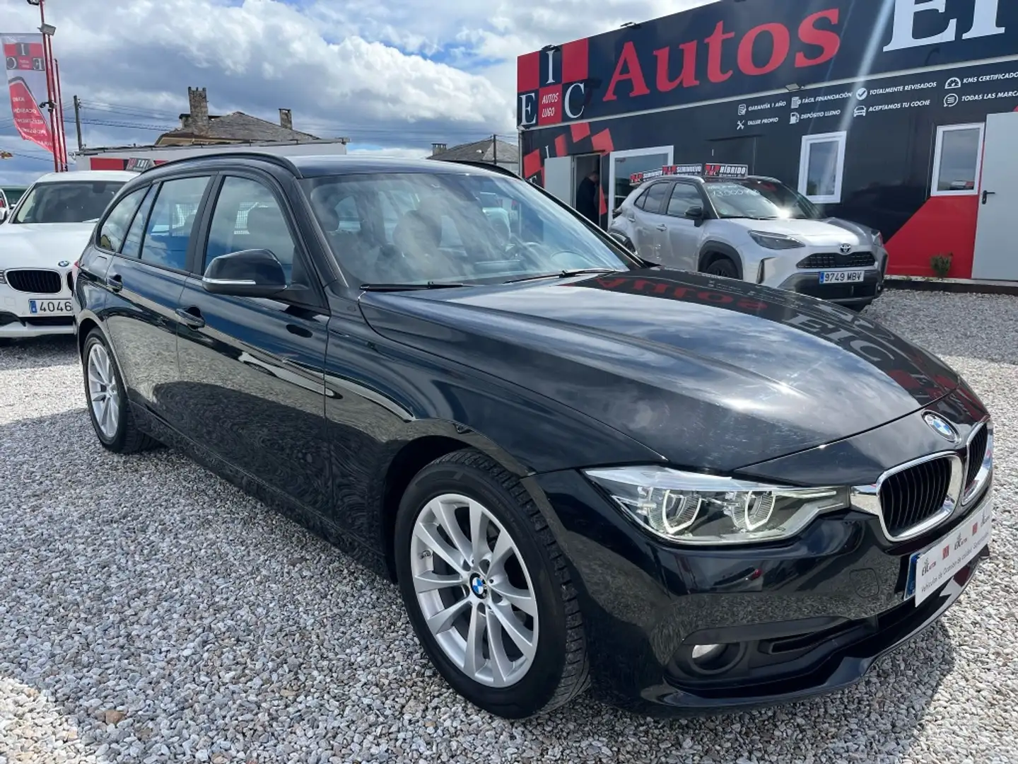BMW 318 318dA Touring Noir - 1